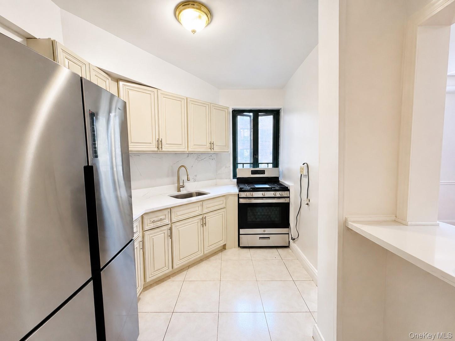 1st image of 1564 Unionport Rd #5A, New York, NY 10462 | MLS# 1034787