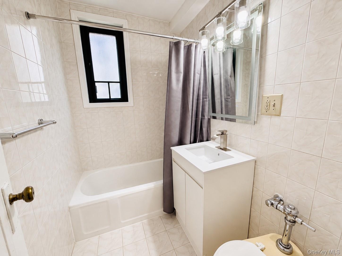 13th image of 1564 Unionport Rd #5A, New York, NY 10462 | MLS# 1034787