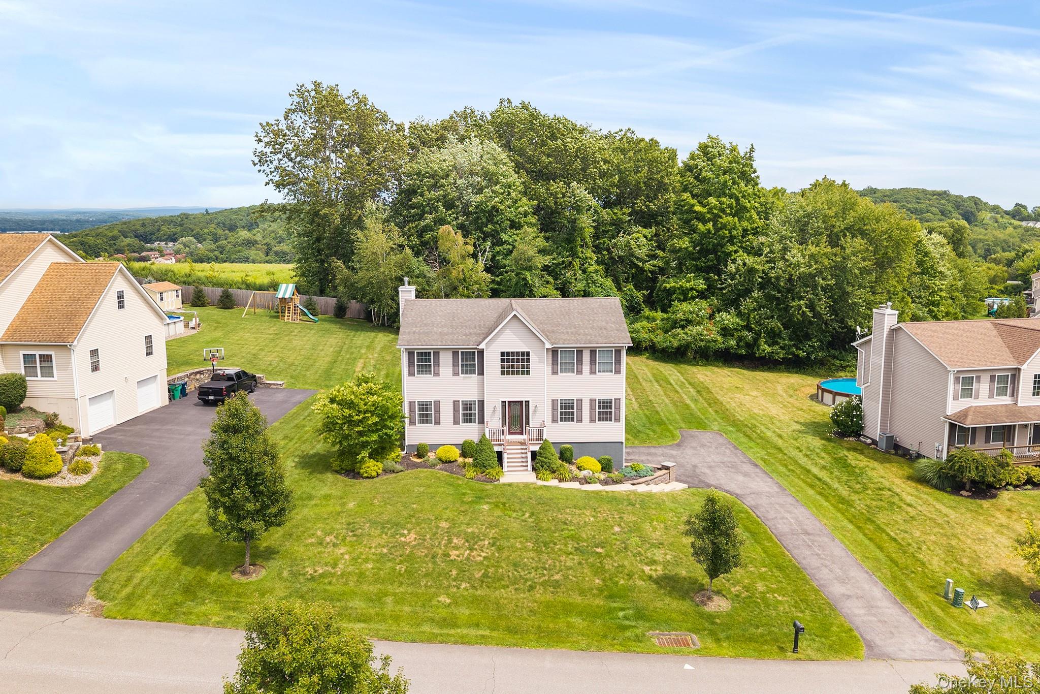 3rd image of 6 Apple Ln, Lloyd, NY 12528 | MLS# 1034790
