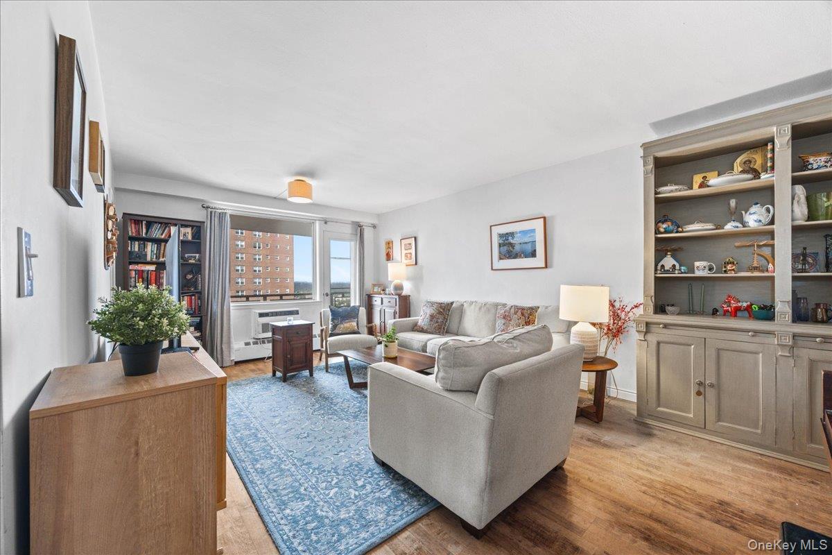 4th image of 5700 Arlington Ave #18V, New York, NY 10471 | MLS# 1034837