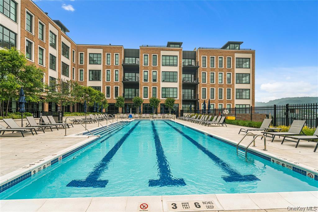 2nd image of 100 Garvies Pt Rd, Glen Cove, NY 11542