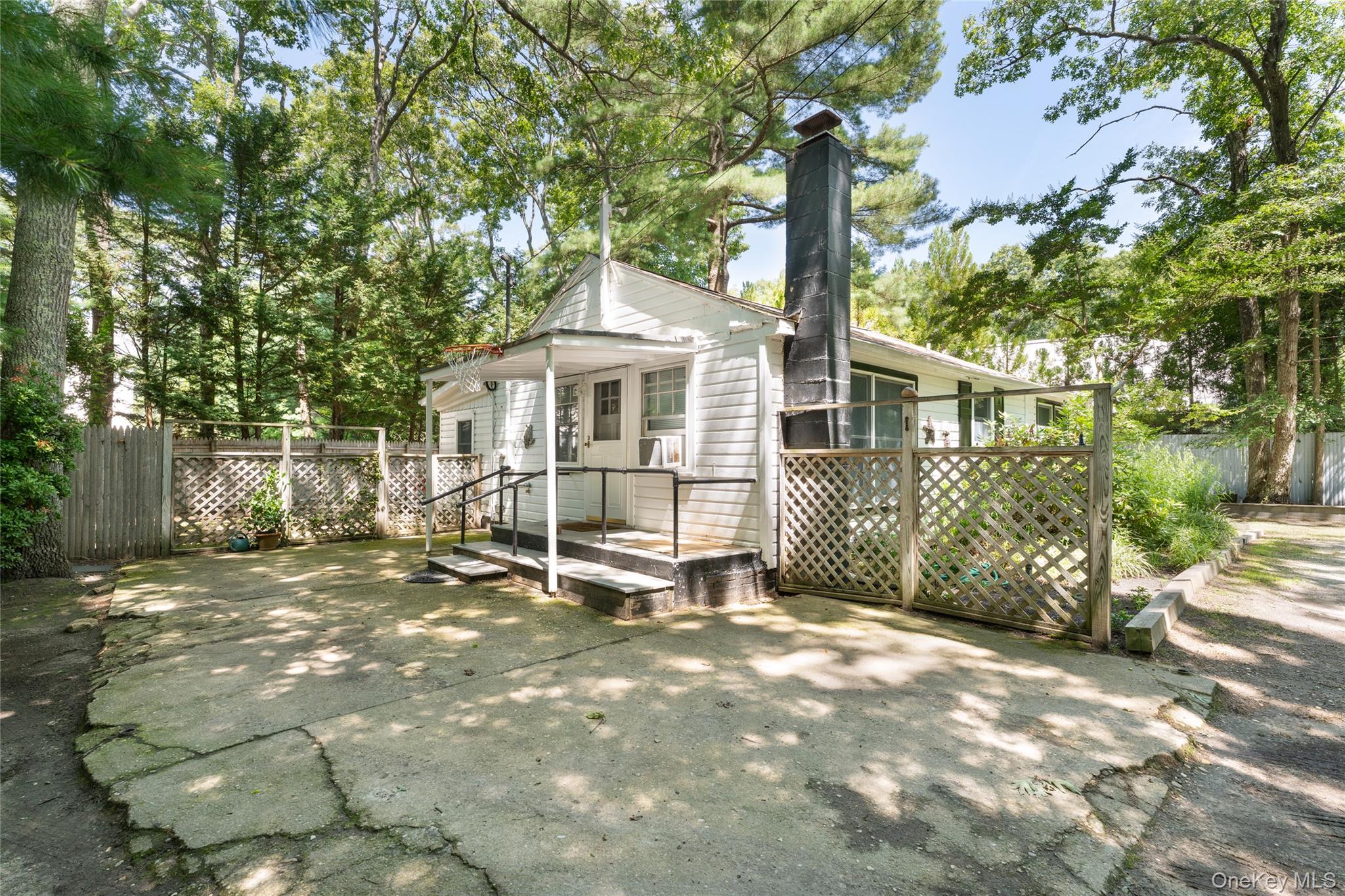 2nd image of 141 W Neck Rd, Southampton, NY 11968 | MLS# 1034856