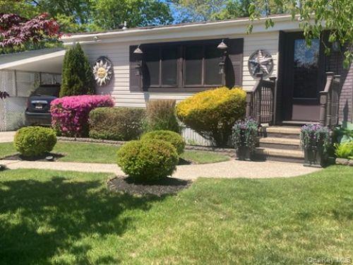 2nd image of 1661 Old Country Rd #383, Riverhead, NY 11901 | MLS# 1034893