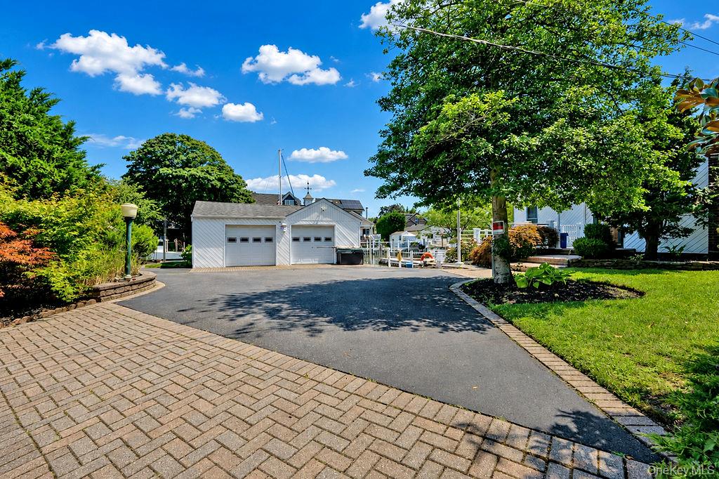 3rd image of 8 Stuart Ave, Babylon, NY 11701 | MLS# 1034942