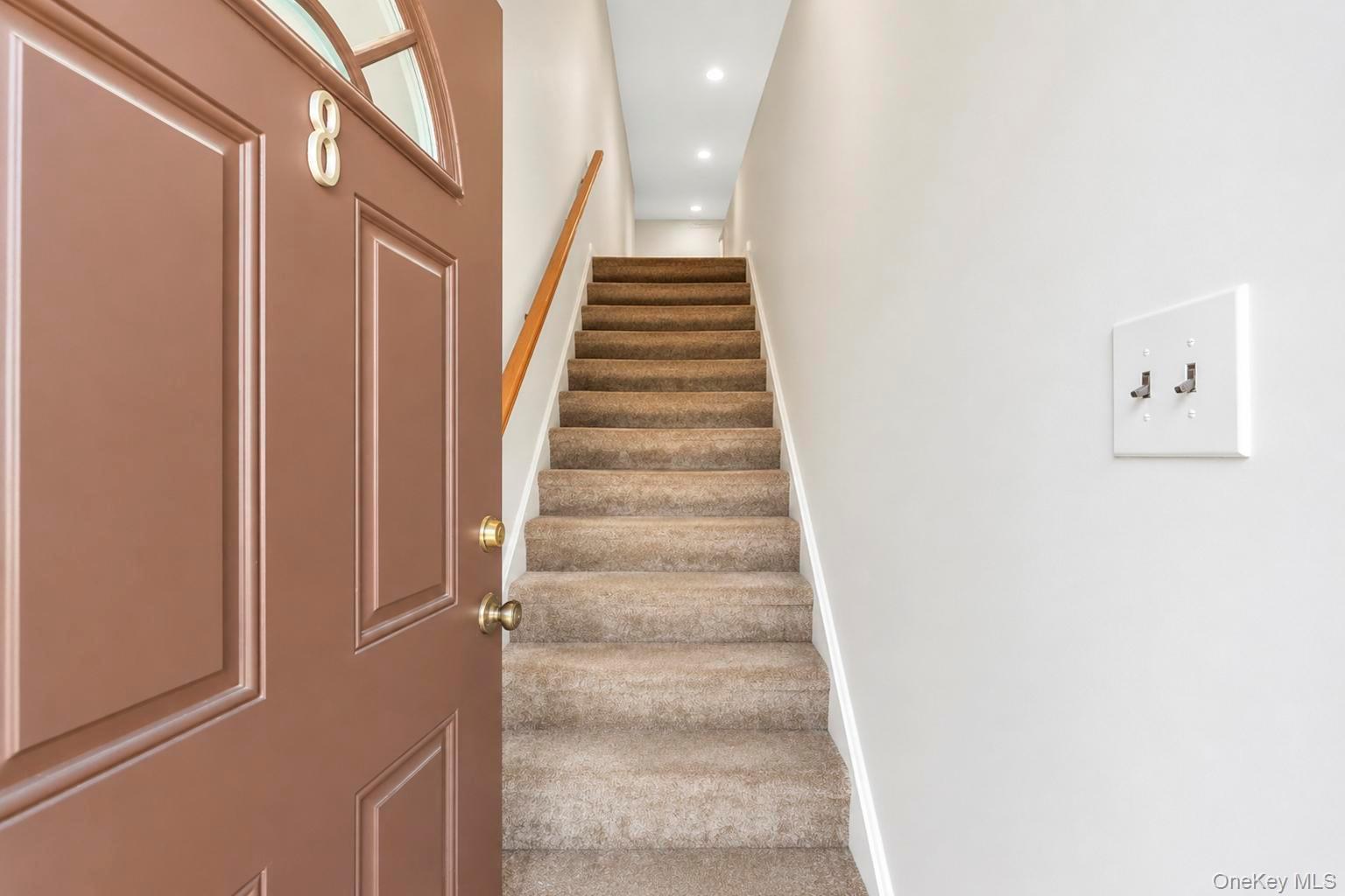 4th image of 8 Sycamore Ct #8, Brookhaven, NY 11784 | MLS# 1034945