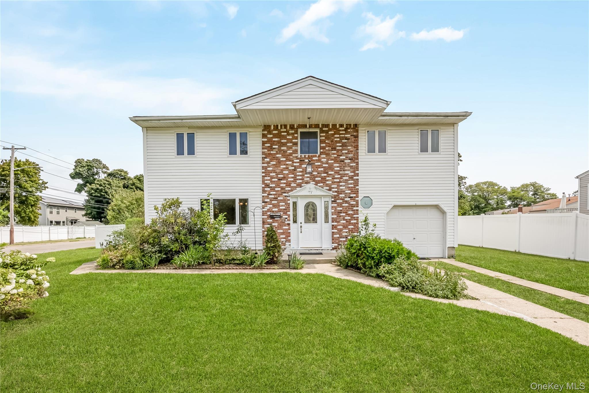 1st image of 1 Autumn Ln, Babylon, NY 11701 | MLS# 1034949