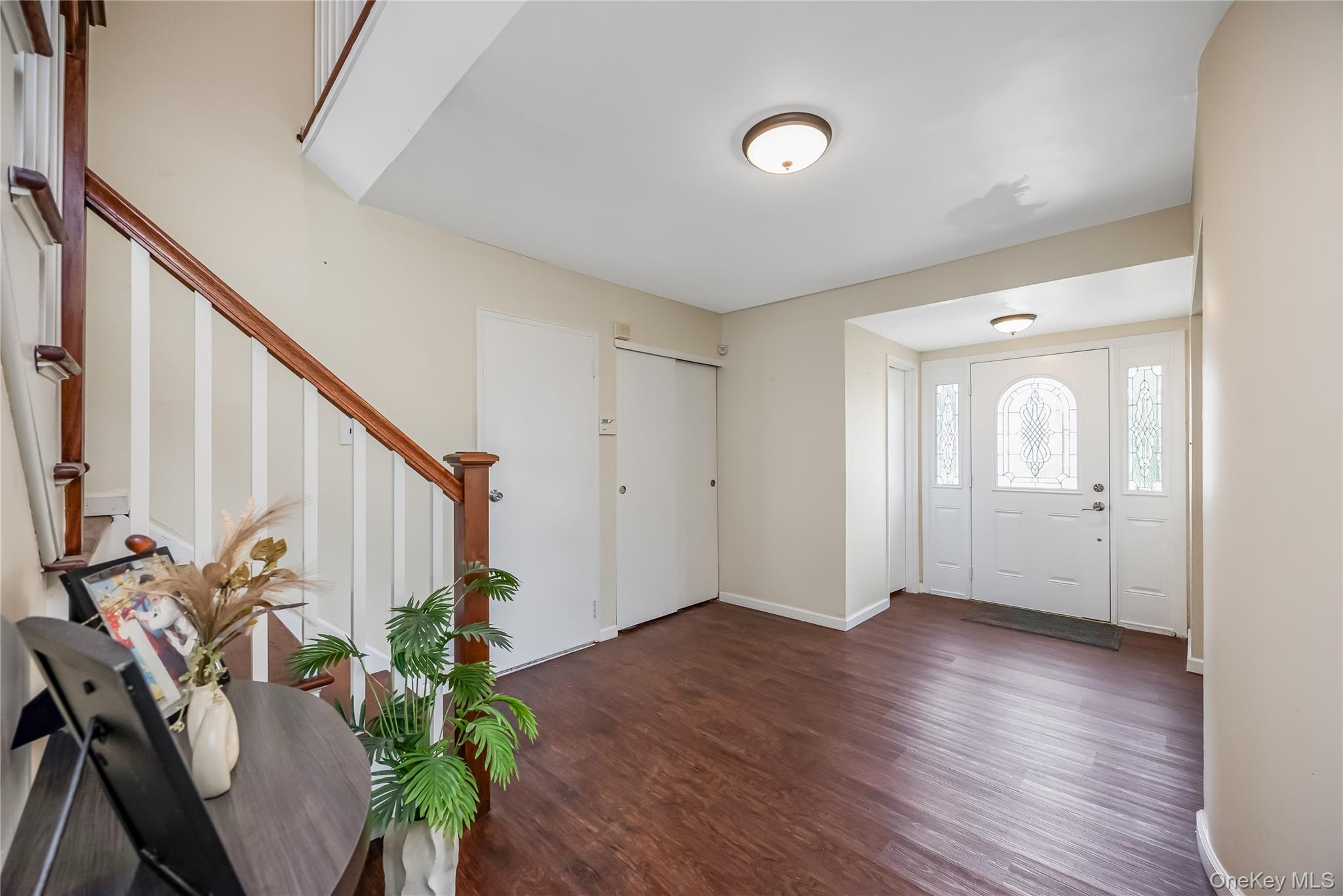 2nd image of 1 Autumn Ln, Babylon, NY 11701 | MLS# 1034949