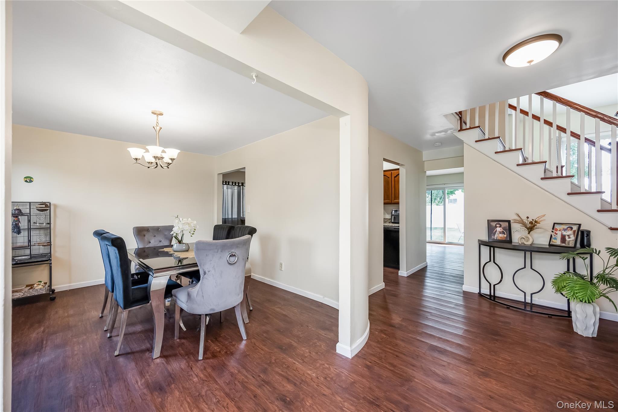 3rd image of 1 Autumn Ln, Babylon, NY 11701 | MLS# 1034949