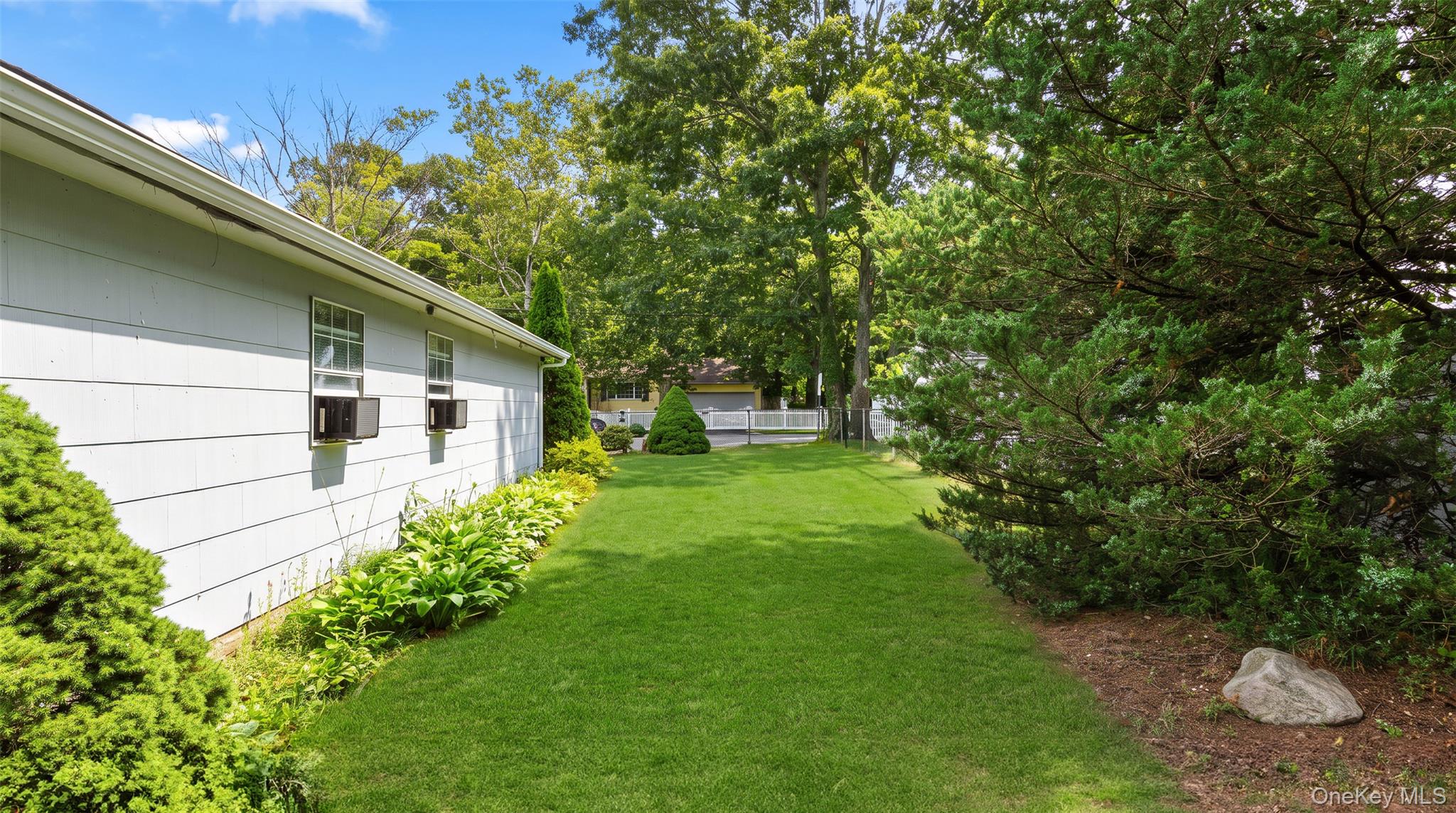 16th image of 2 Pinetop Dr, Brookhaven, NY 11967 | MLS# 1034963