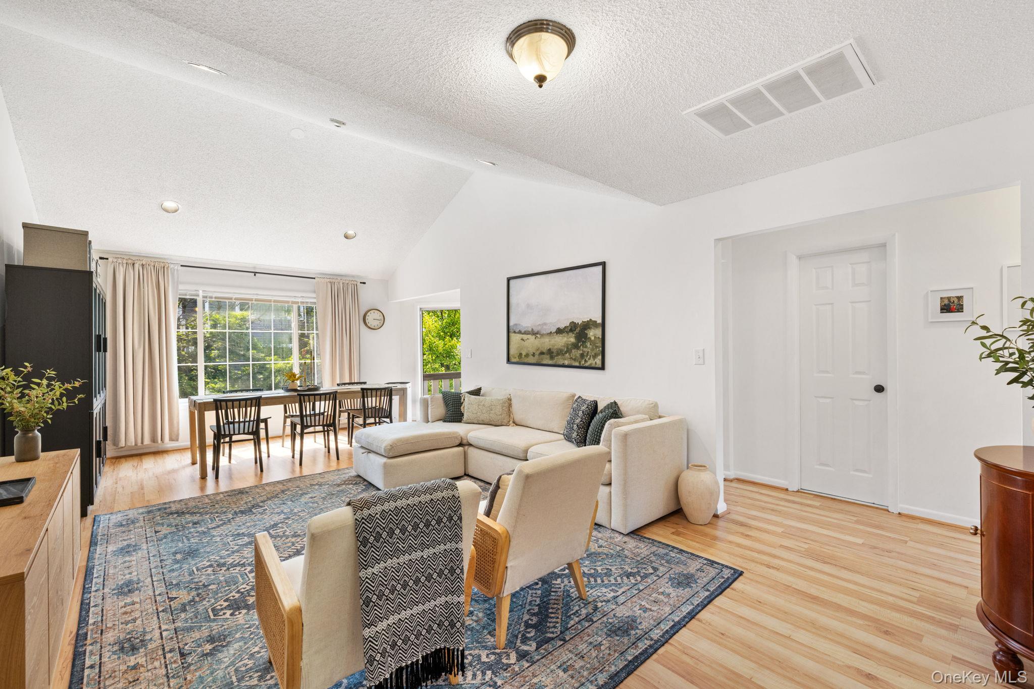 3rd image of 12 Hilltop Ter, Clarkstown, NY 10954 | MLS# 1034964