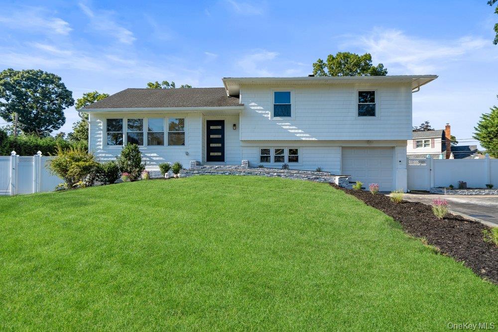 35th image of 31 Seton Ct, Oyster Bay, NY 11804 | MLS# 1034992