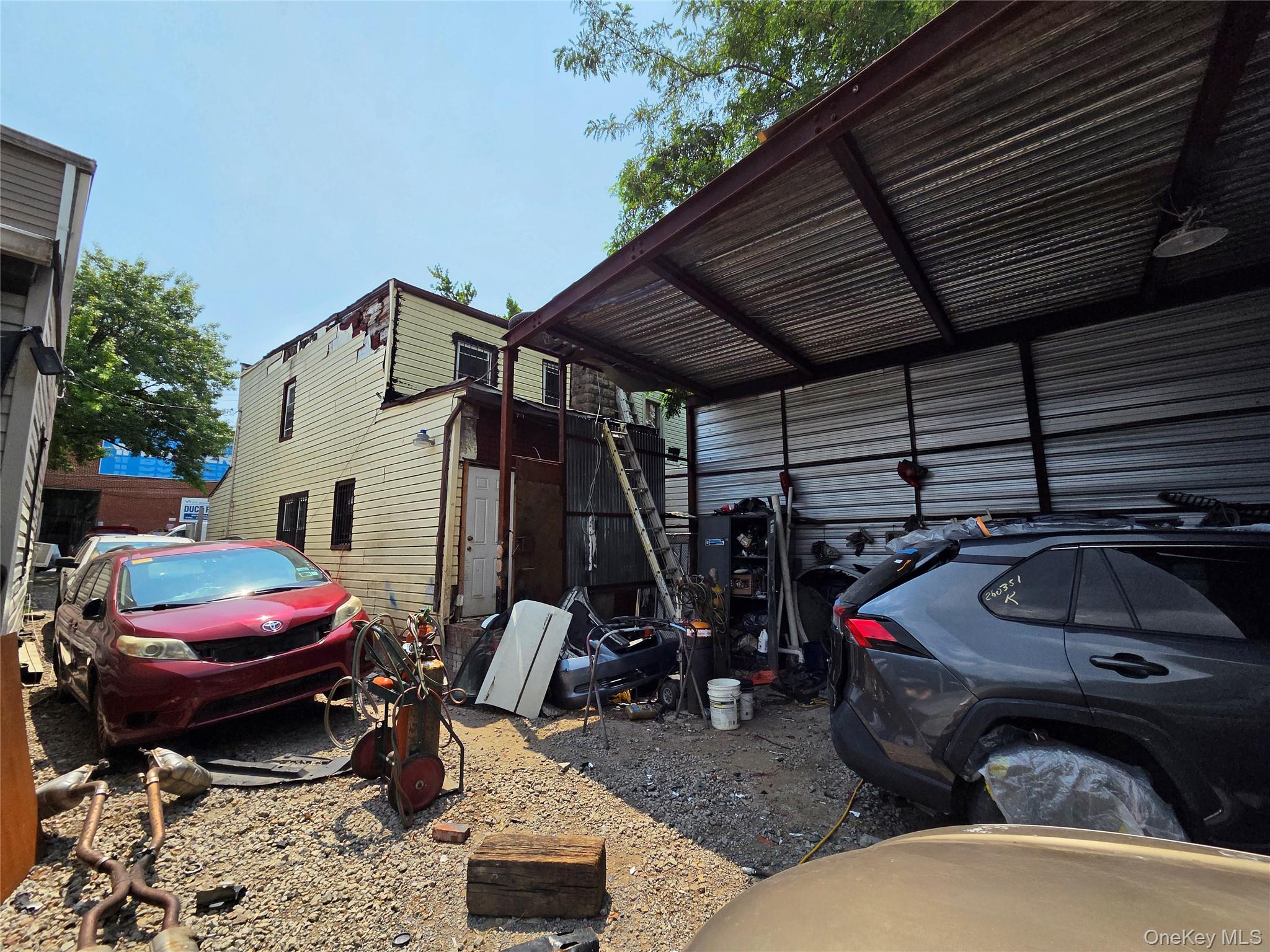 5th image of 15 Preston Ct, New York, NY 11234 | MLS# 1035042