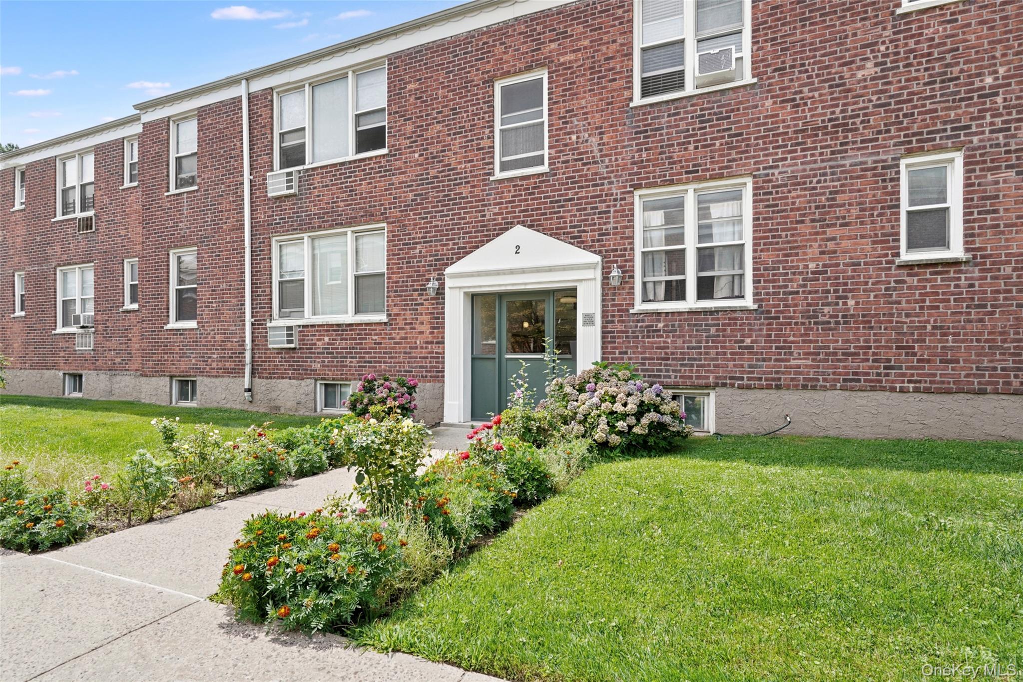 2nd image of 836 Palisade Ave #A, Yonkers, NY 10703 | MLS# 1035044