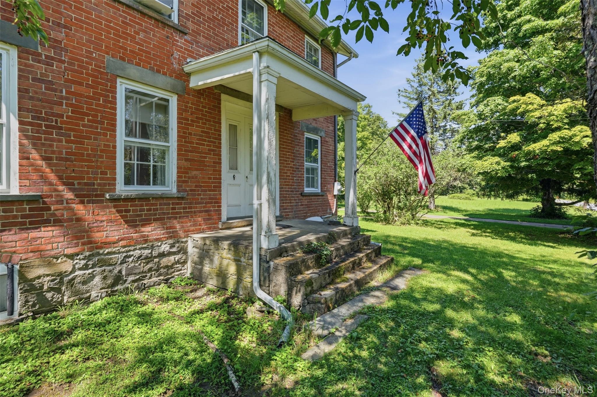 2nd image of 118 Ridge Dr, Mount Hope, NY 10940 | MLS# 1035070