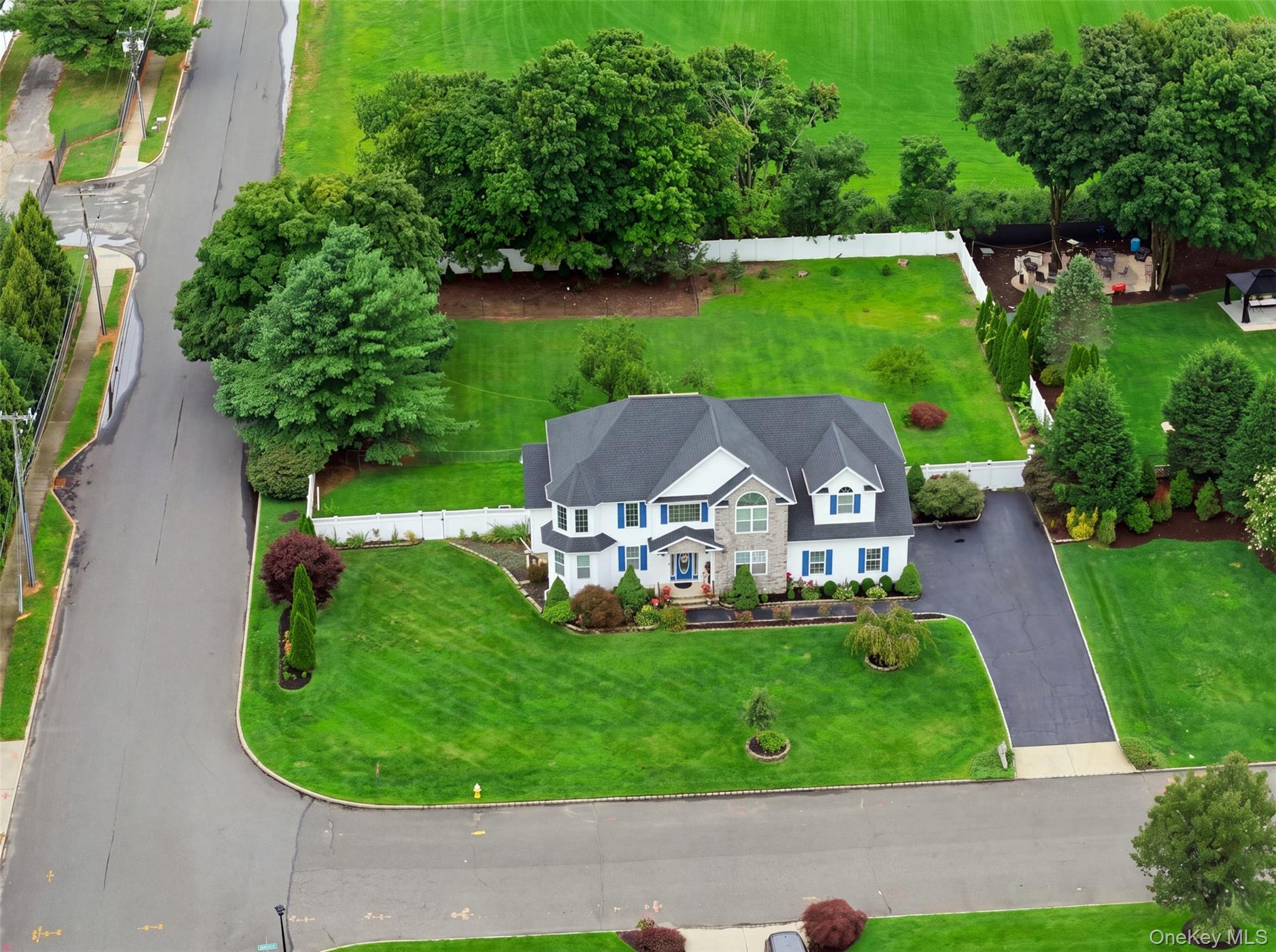 2nd image of 2 Sherwood Dr, Brookhaven, NY 11786 | MLS# 1035071