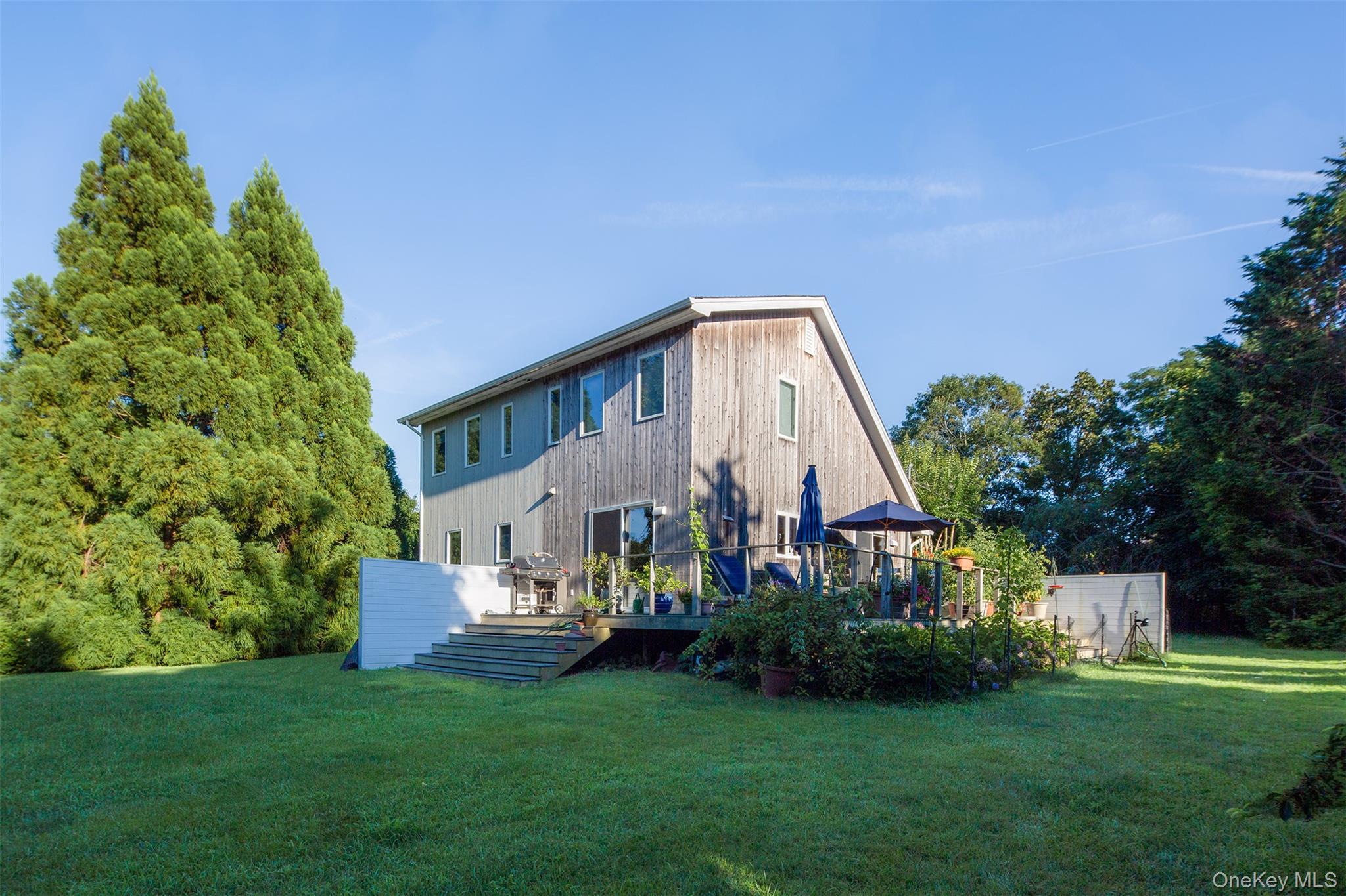 3rd image of 33 Hilltop Rd, Southampton, NY 11968 | MLS# 1035074