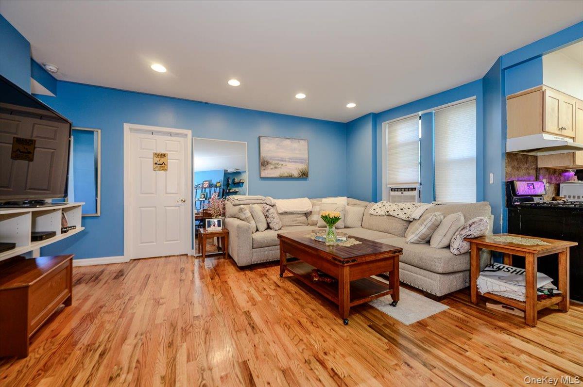2nd image of 25 W Broadway #417, Long Beach, NY 11561 | MLS# 1035101