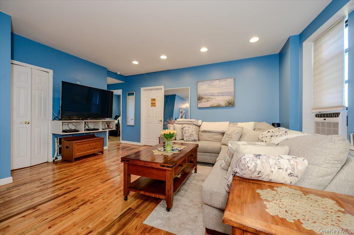3rd image of 25 W Broadway #417, Long Beach, NY 11561 | MLS# 1035101