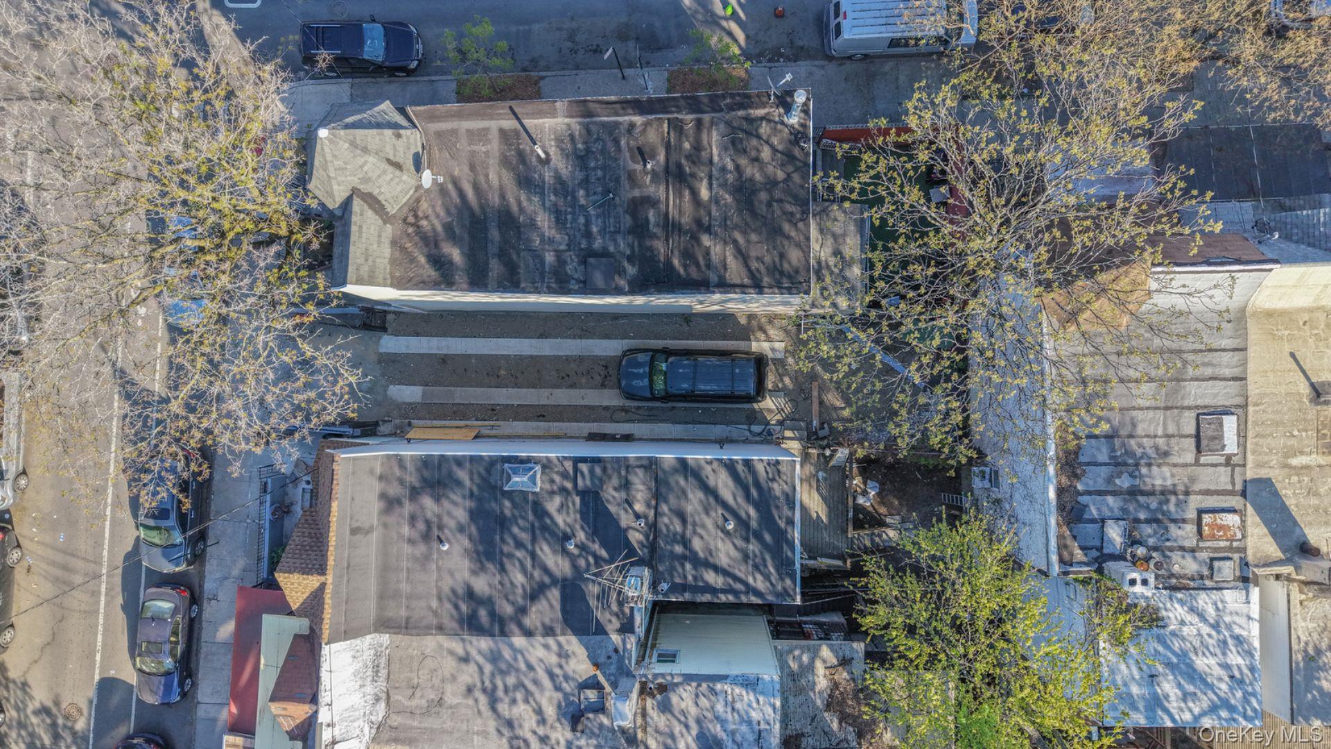 4th image of 416 E 182Nd St, New York, NY 10457 | MLS# 1035124