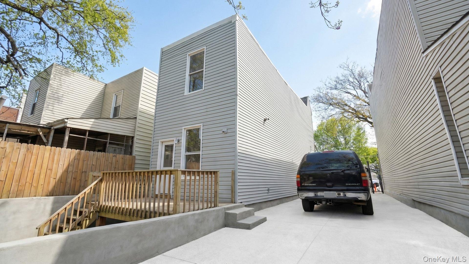 3rd image of 416 E 182Nd St, New York, NY 10457 | MLS# 1035124
