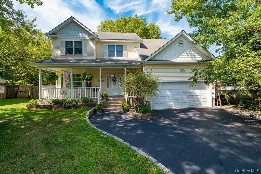 1st image of 4 Fable Rd, Smithtown, NY 11780 | MLS# 1035173