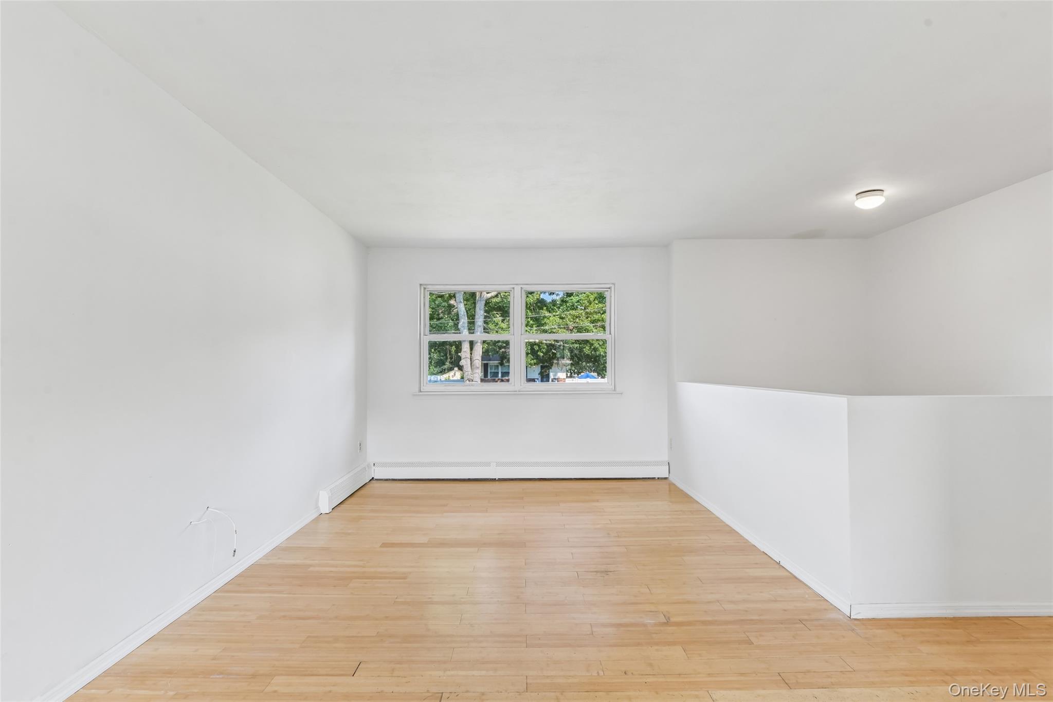 4th image of 4 Beechwood Dr, Brookhaven, NY 11967 | MLS# 1035203