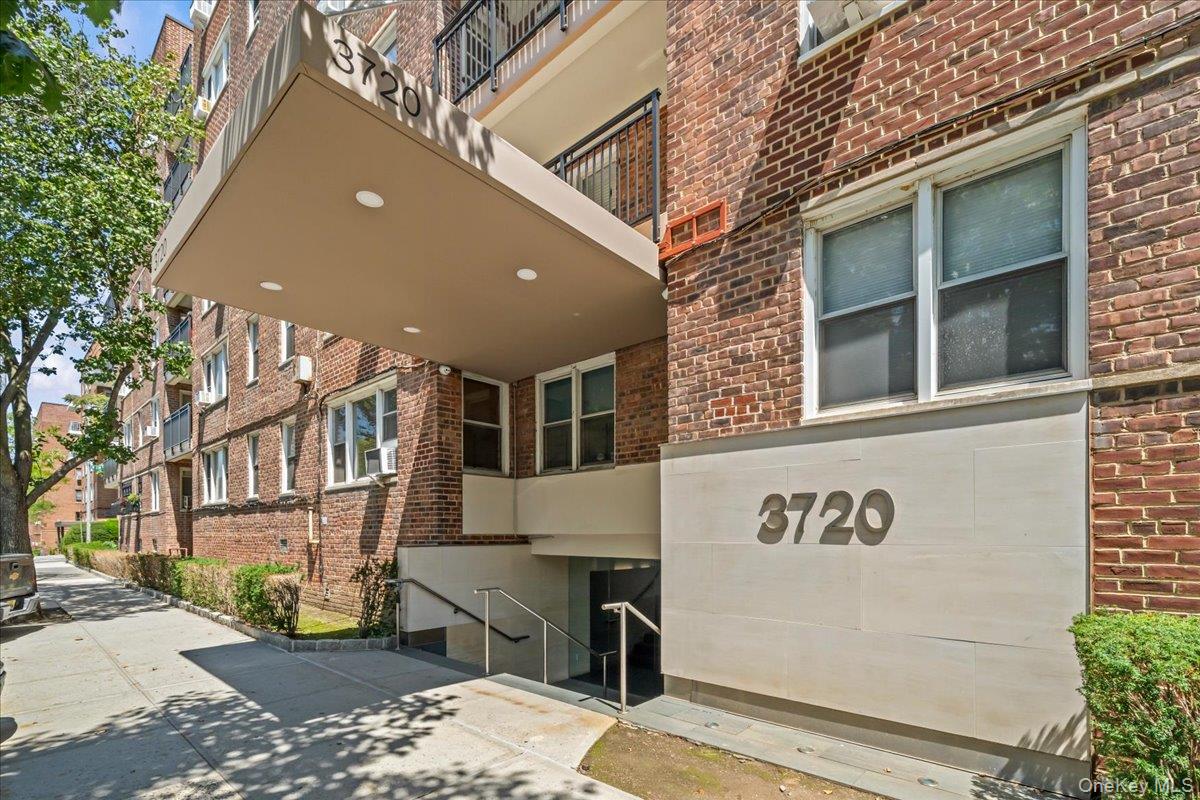 2nd image of Bonnie House, New York, NY 10463
