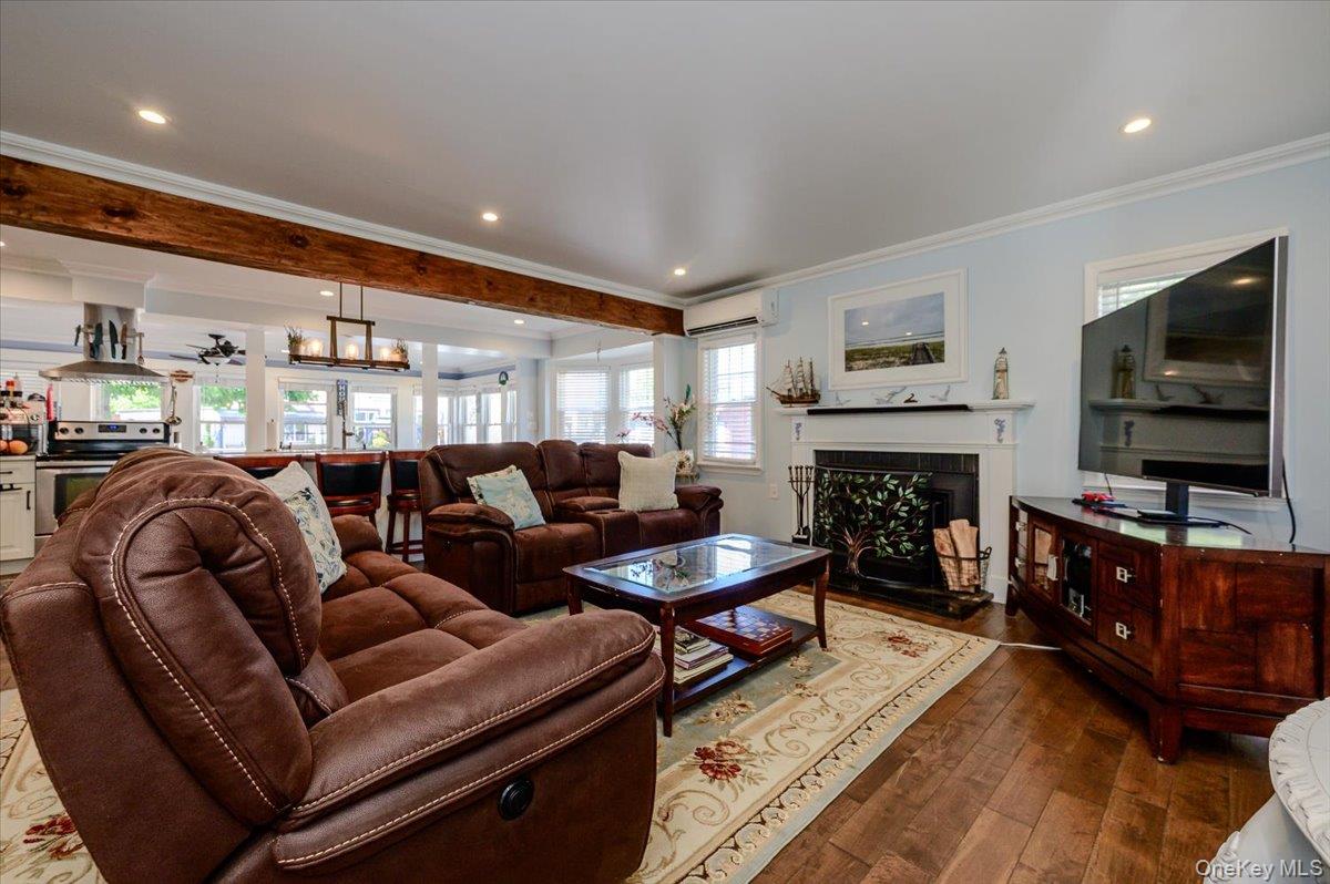3rd image of 48 W 3Rd St, Hempstead, NY 11520 | MLS# 1035277