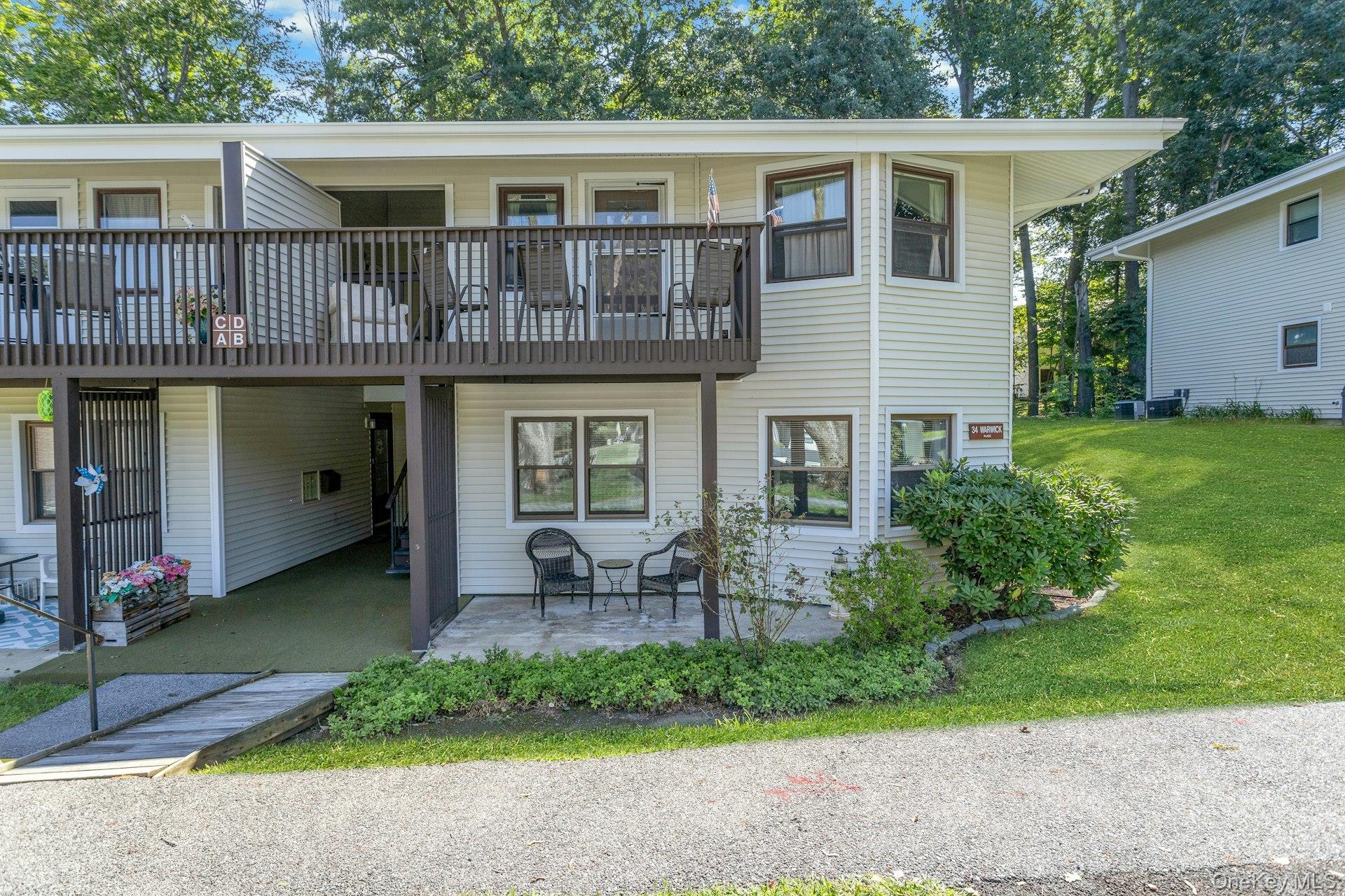 2nd image of 34 B Warwick Pl #B, Yorktown, NY 10598 | MLS# 1035286