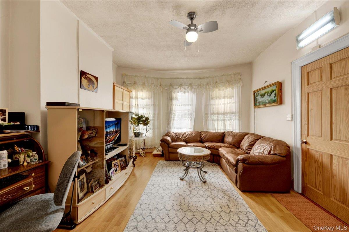 3rd image of 681 E 243Rd St, New York, NY 10470 | MLS# 1035296