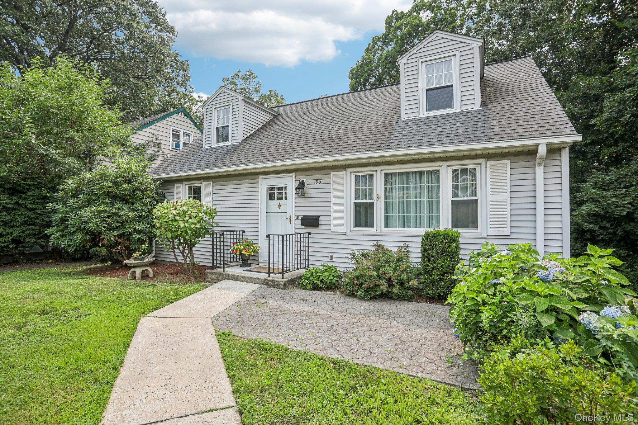 1st image of 186 Chase Ave, Yonkers, NY 10703 | MLS# 1035311