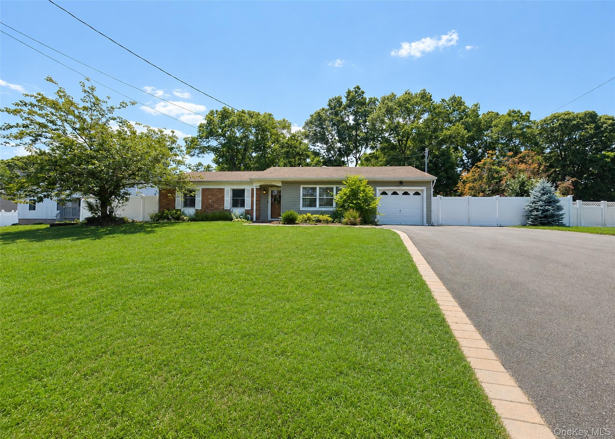 1st image of 4476 Express Dr S, Brookhaven, NY 11779 | MLS# 1035344