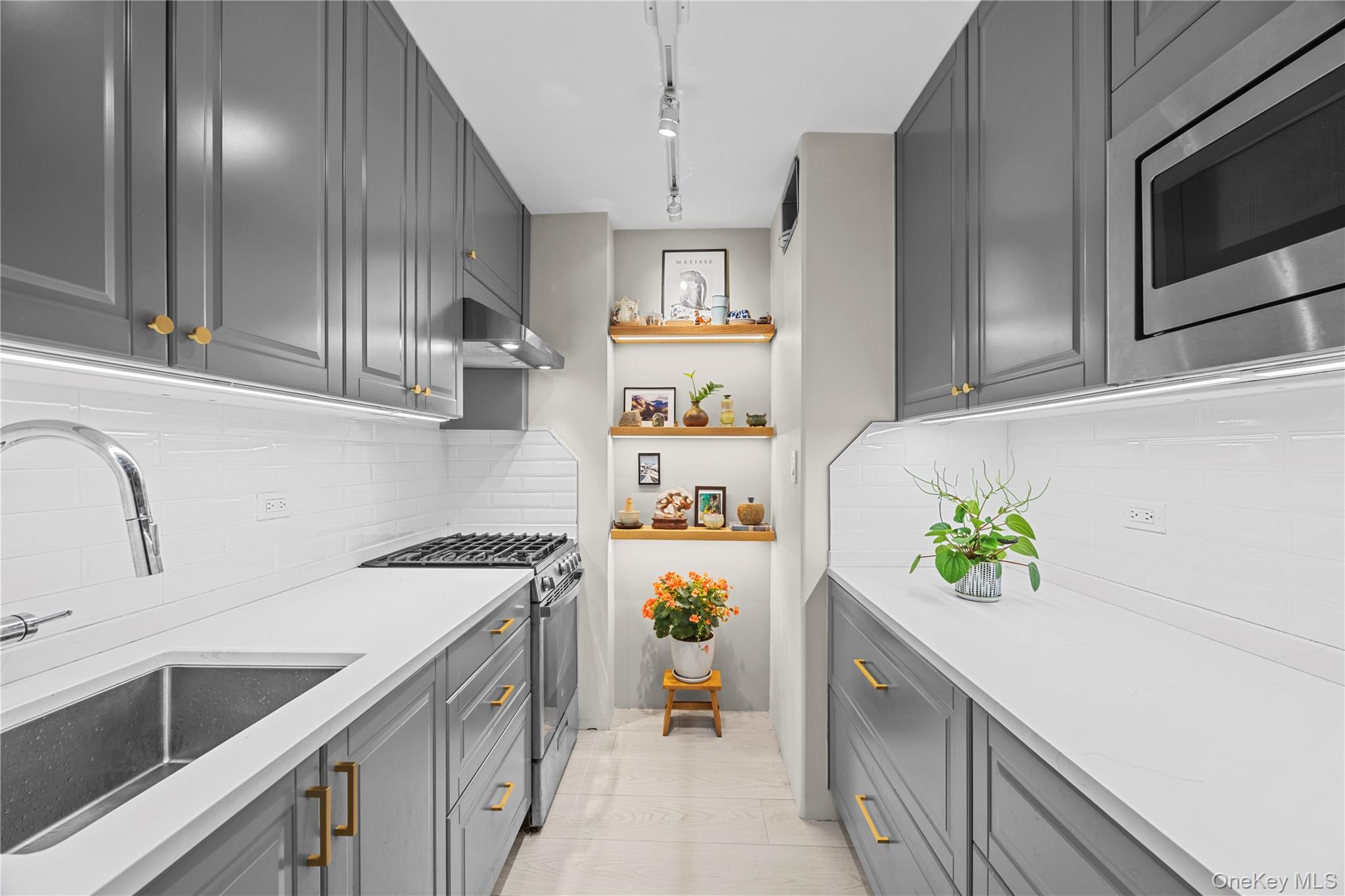 1st image of 4140 Union St #4M, New York, NY 11355 | MLS# 1035388