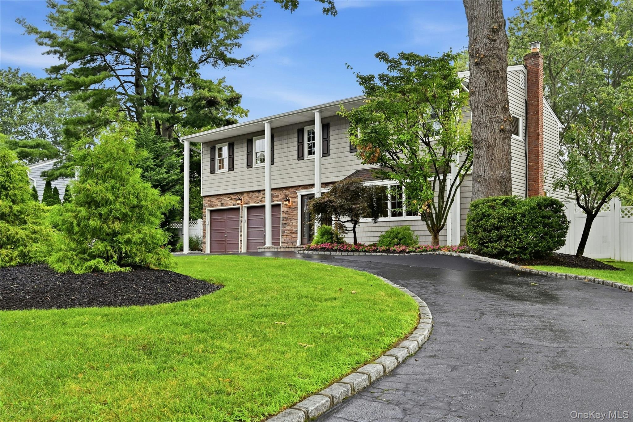 5th image of 54 Twin Oaks Dr, Smithtown, NY 11754 | MLS# 1035429