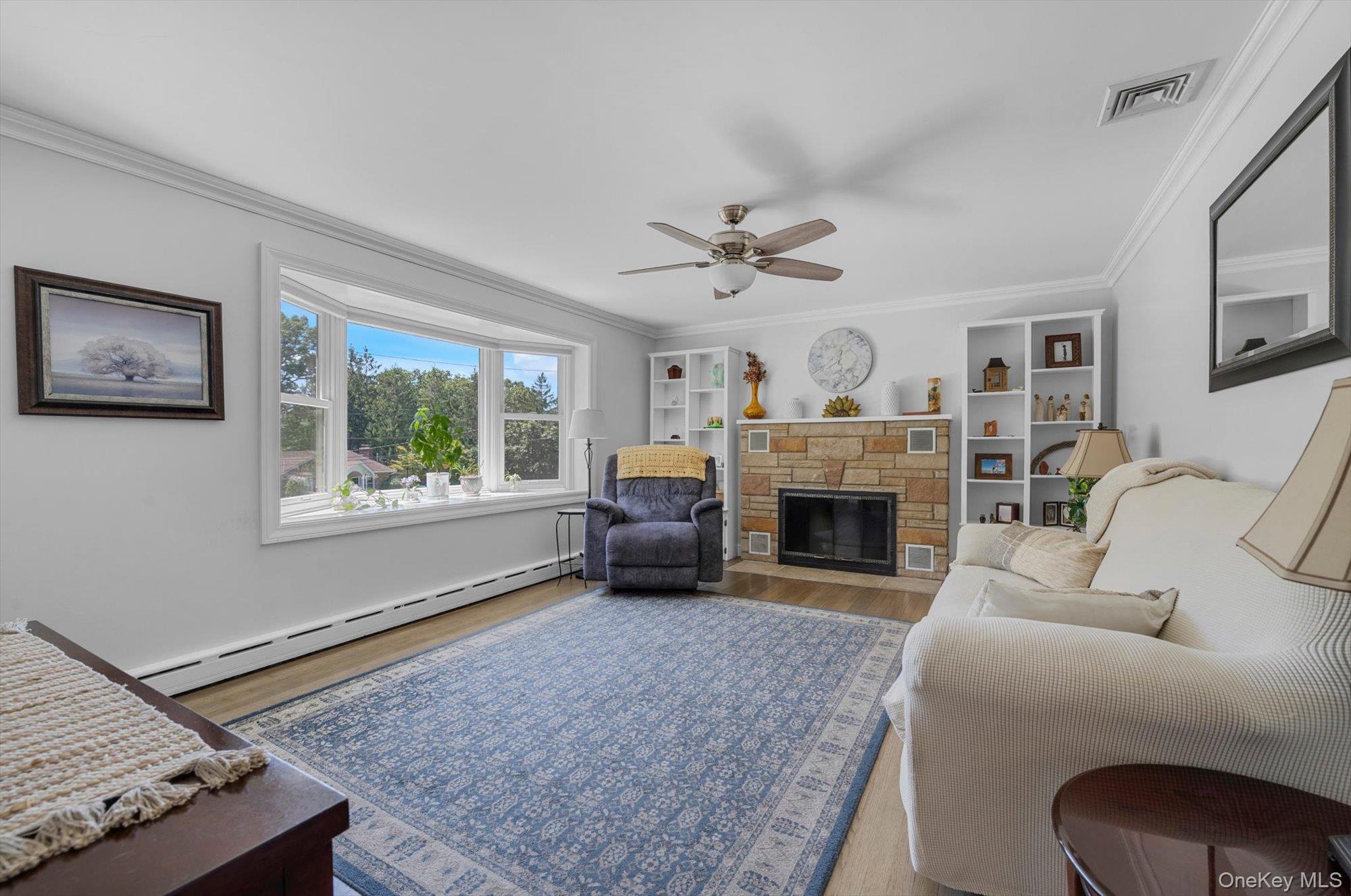4th image of 3 Carlson Ct, Smithtown, NY 11754 | MLS# 1035436