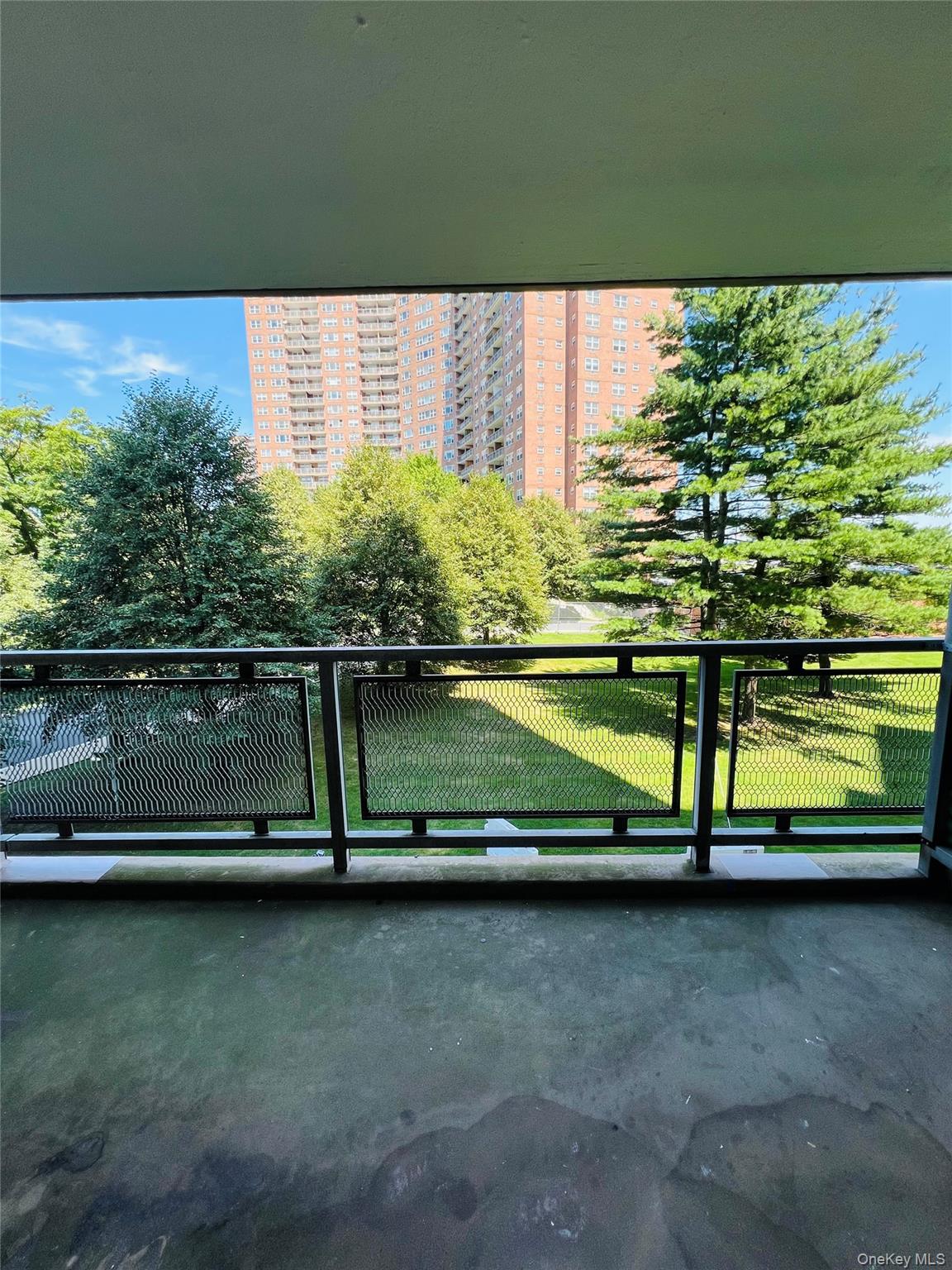 5th image of 5700 Arlington Ave #3V, New York, NY 10471 | MLS# 1035439