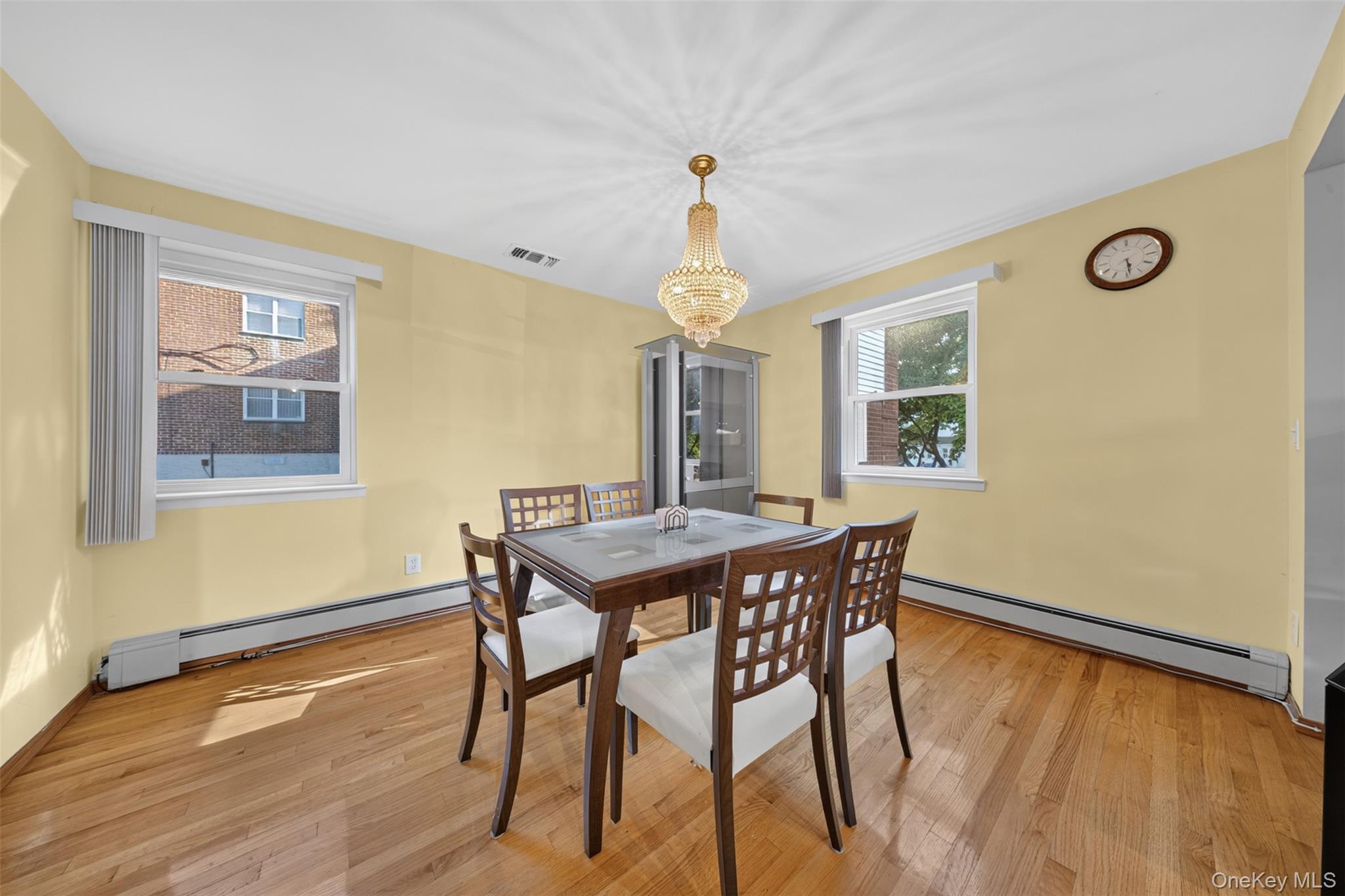 4th image of 6861 Cloverdale Blvd, New York, NY 11364
