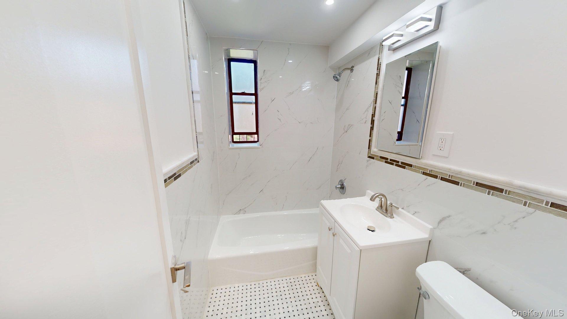 5th image of 650 Warburton Ave #5D, Yonkers, NY 10701 | MLS# 1035454