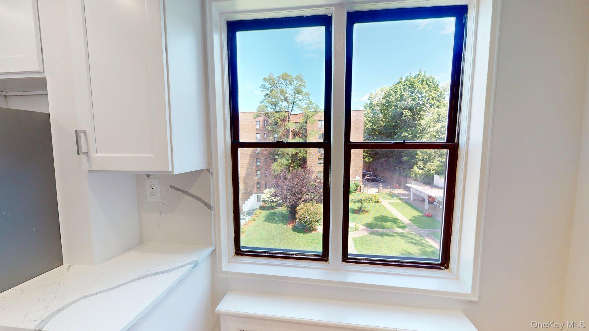 4th image of 650 Warburton Ave #5D, Yonkers, NY 10701 | MLS# 1035454