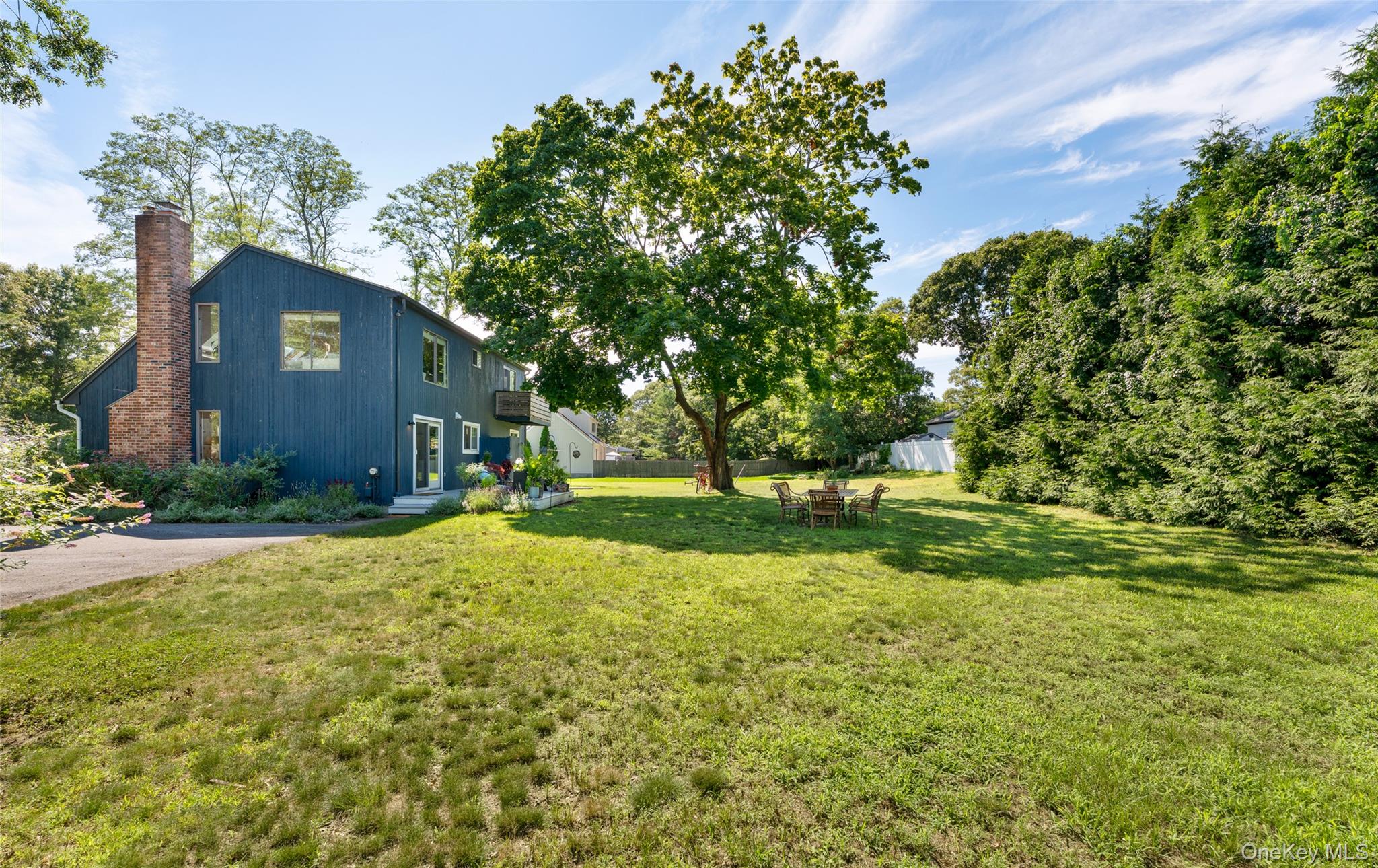 31st image of 4 Joysan Ct, Southampton, NY 11946 | MLS# 1035471