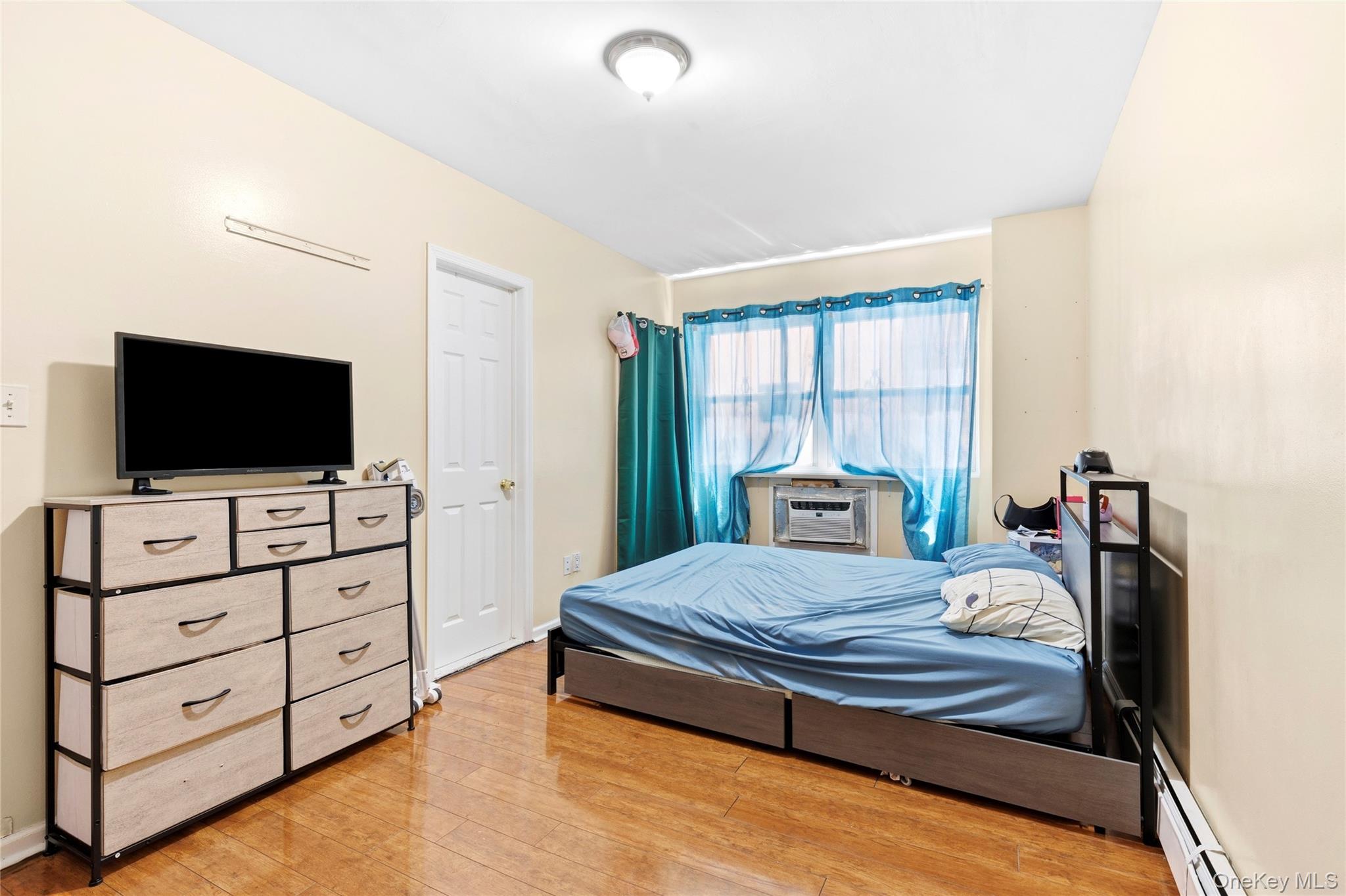 4th image of 48 Crescent St, New York, NY 11208 | MLS# 1035496