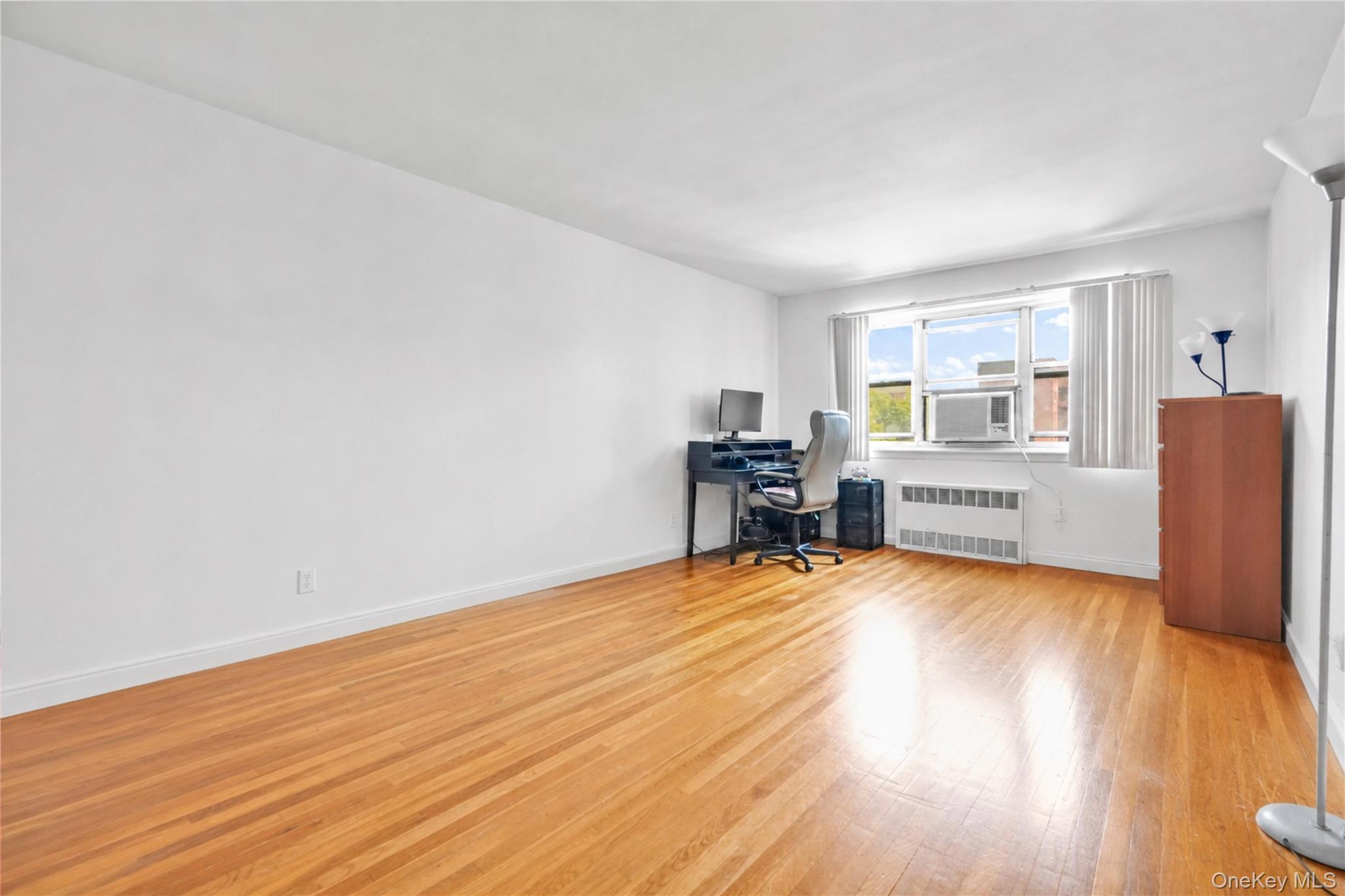3rd image of 29-09 137Th St #3L, New York, NY 11354 | MLS# 1035497