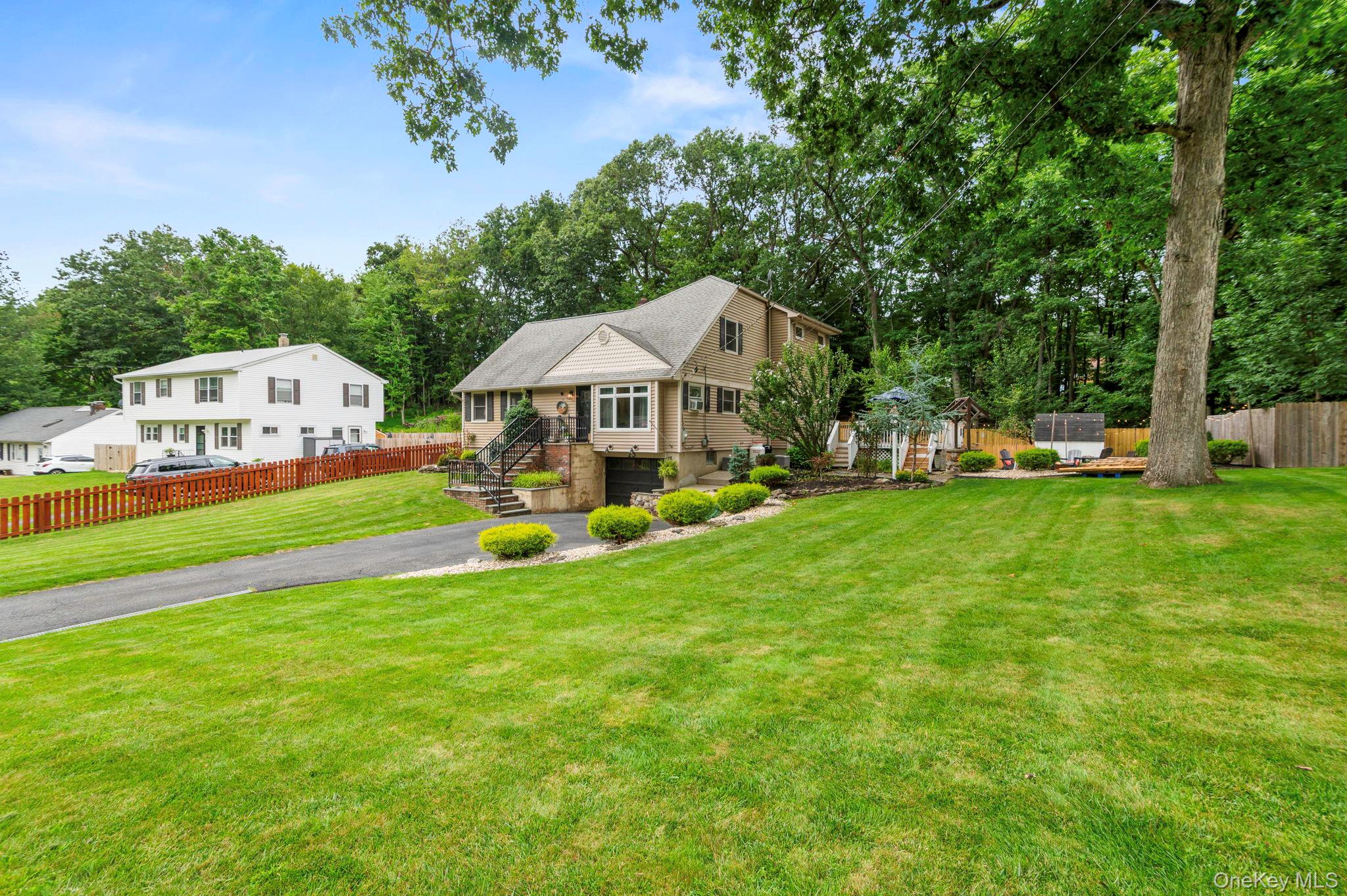 2nd image of 25 Birchwood Dr, Woodbury, NY 10930 | MLS# 1035503