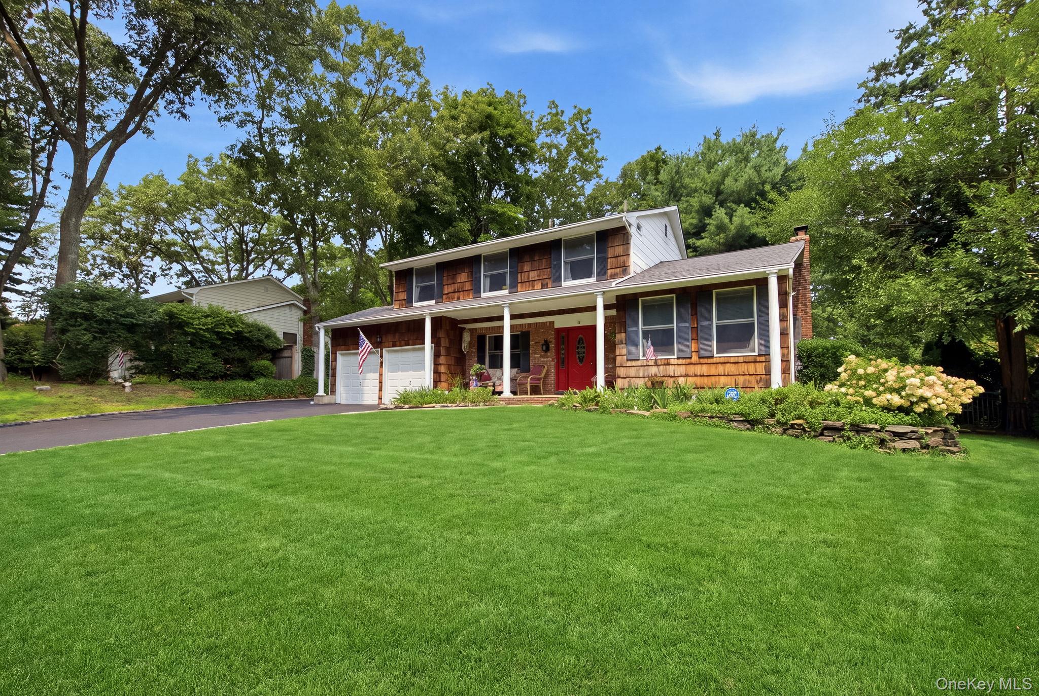3rd image of 26 Sheryl Crescent, Smithtown, NY 11787 | MLS# 1035540