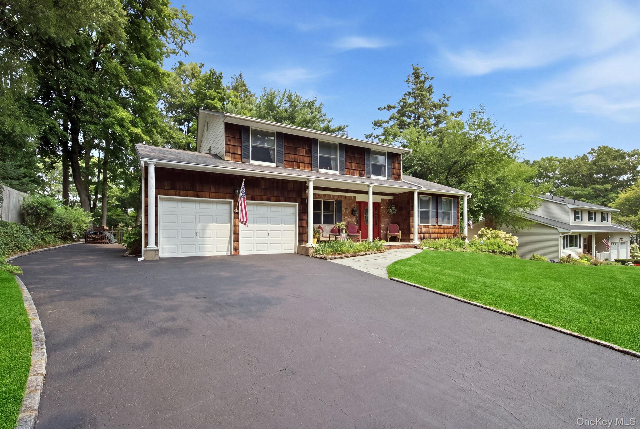 5th image of 26 Sheryl Crescent, Smithtown, NY 11787 | MLS# 1035540
