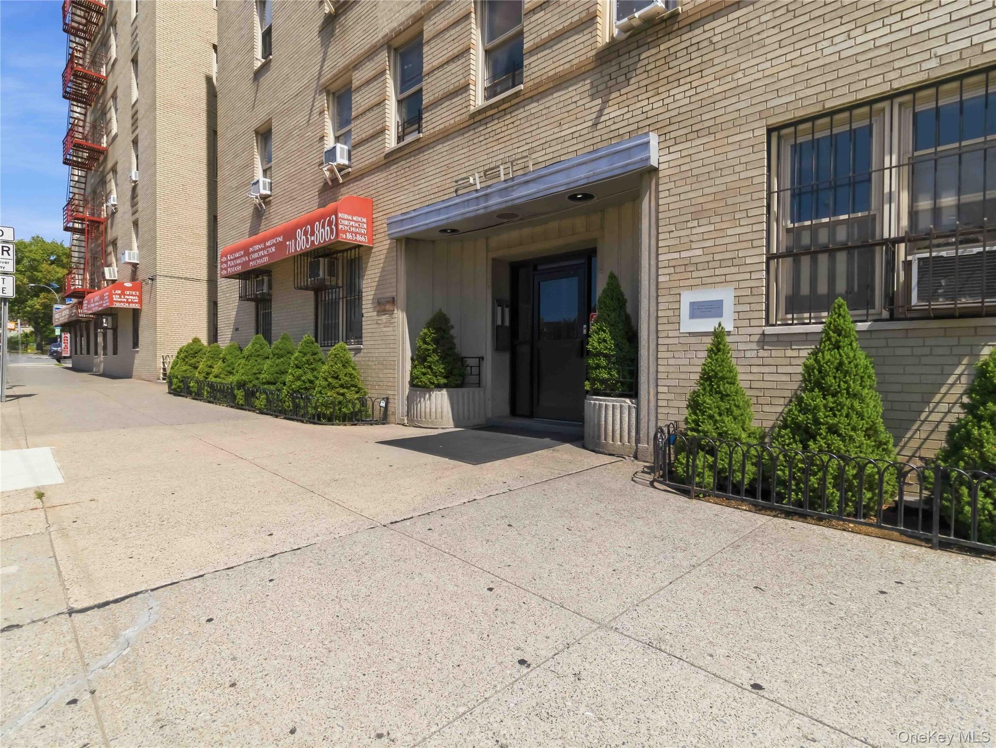 2nd image of 2190 Boston Rd, New York, NY 10462