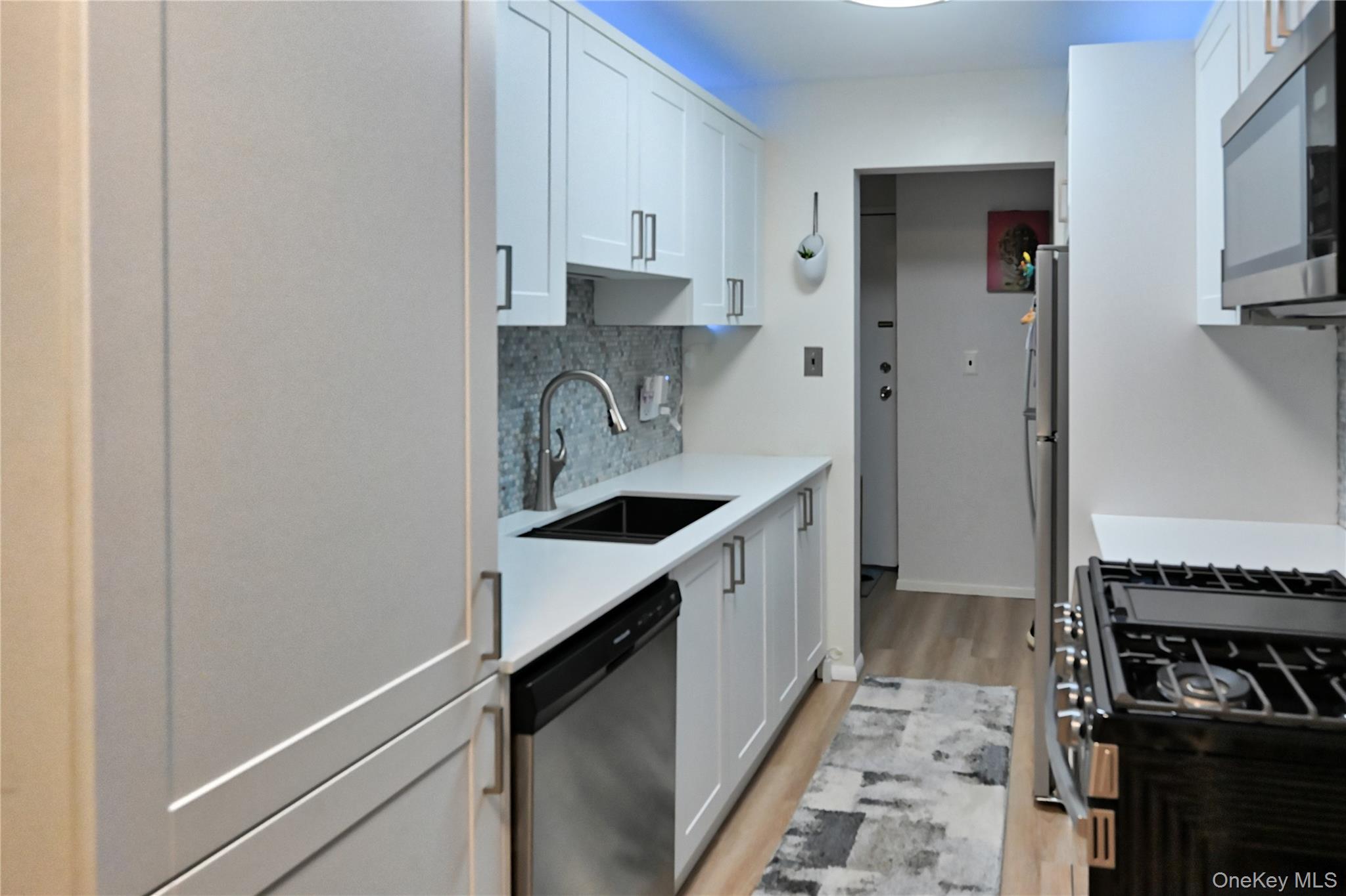2nd image of 260 Waverly Ave, Brookhaven, NY 11772