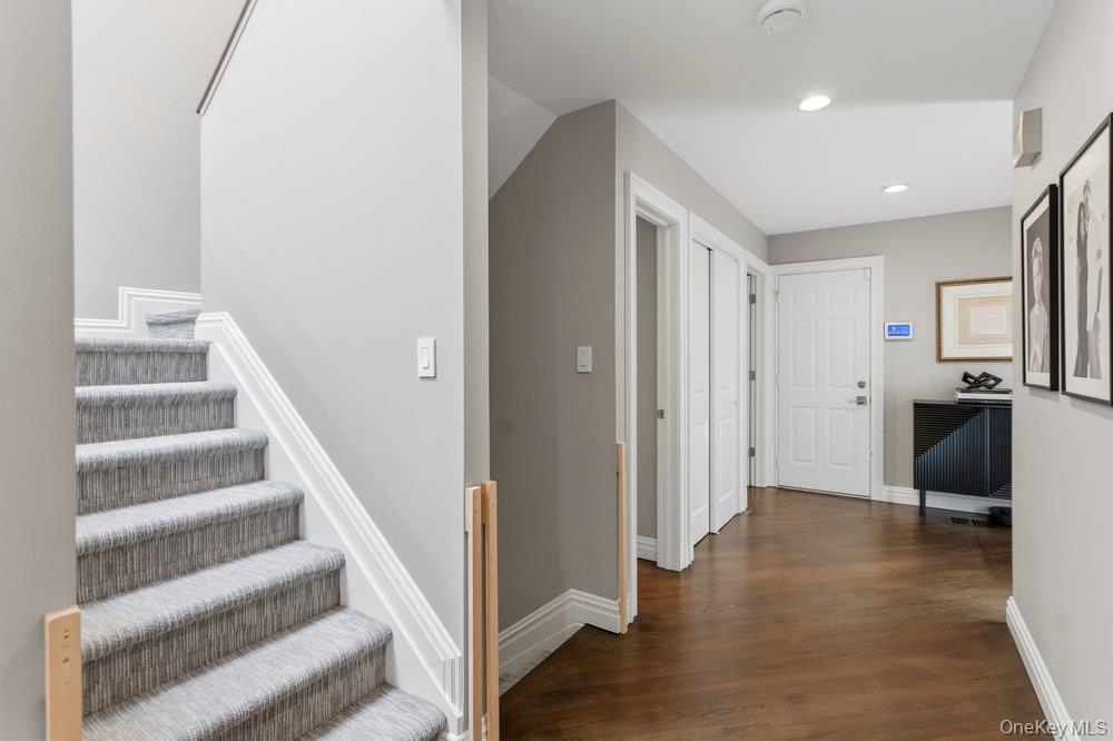 4th image of 48 Chestnut Ln, Oyster Bay, NY 11797 | MLS# 1035676