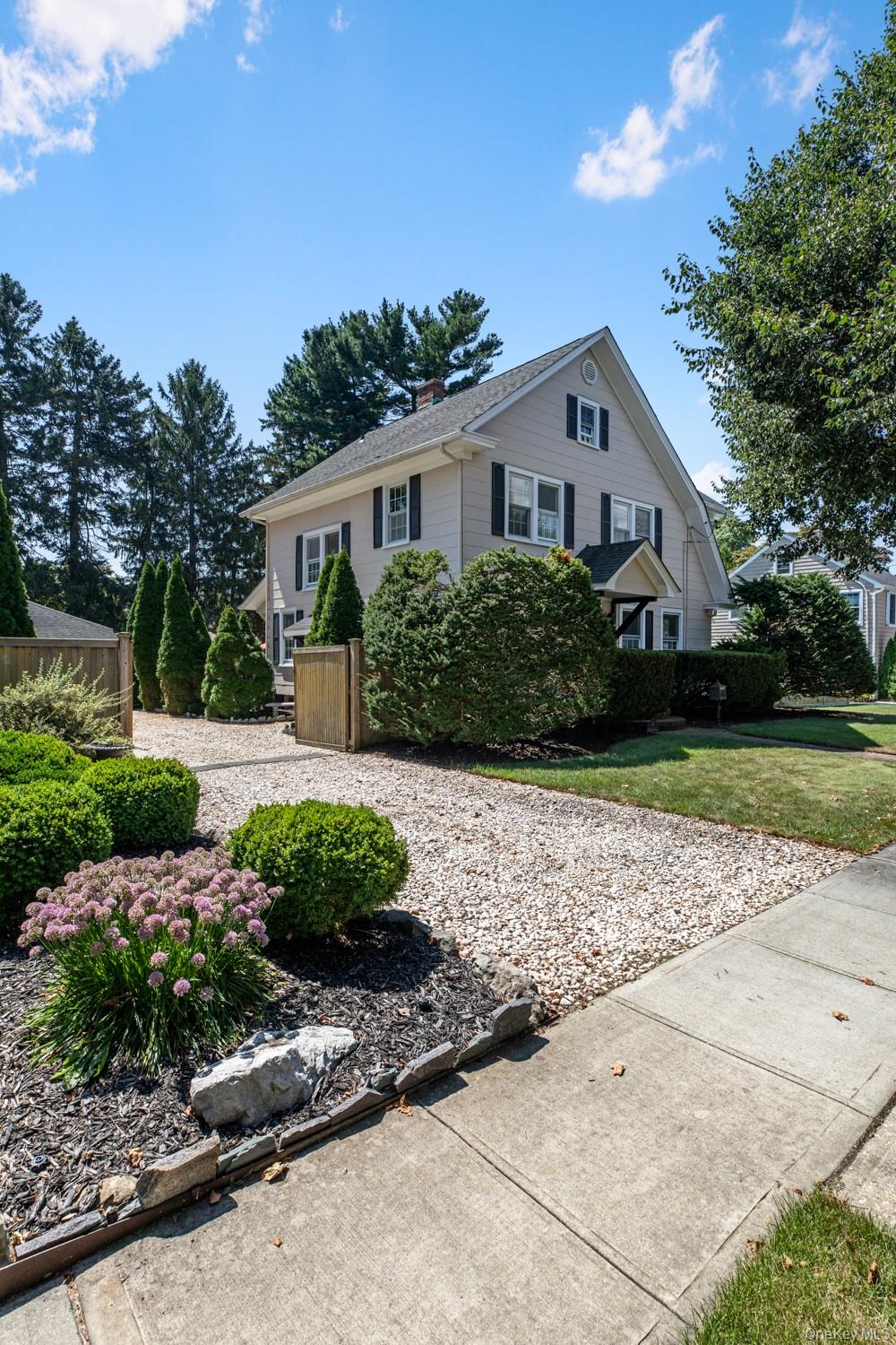 29th image of 22 Ketewamoke Ave, Babylon, NY 11702 | MLS# 1035686