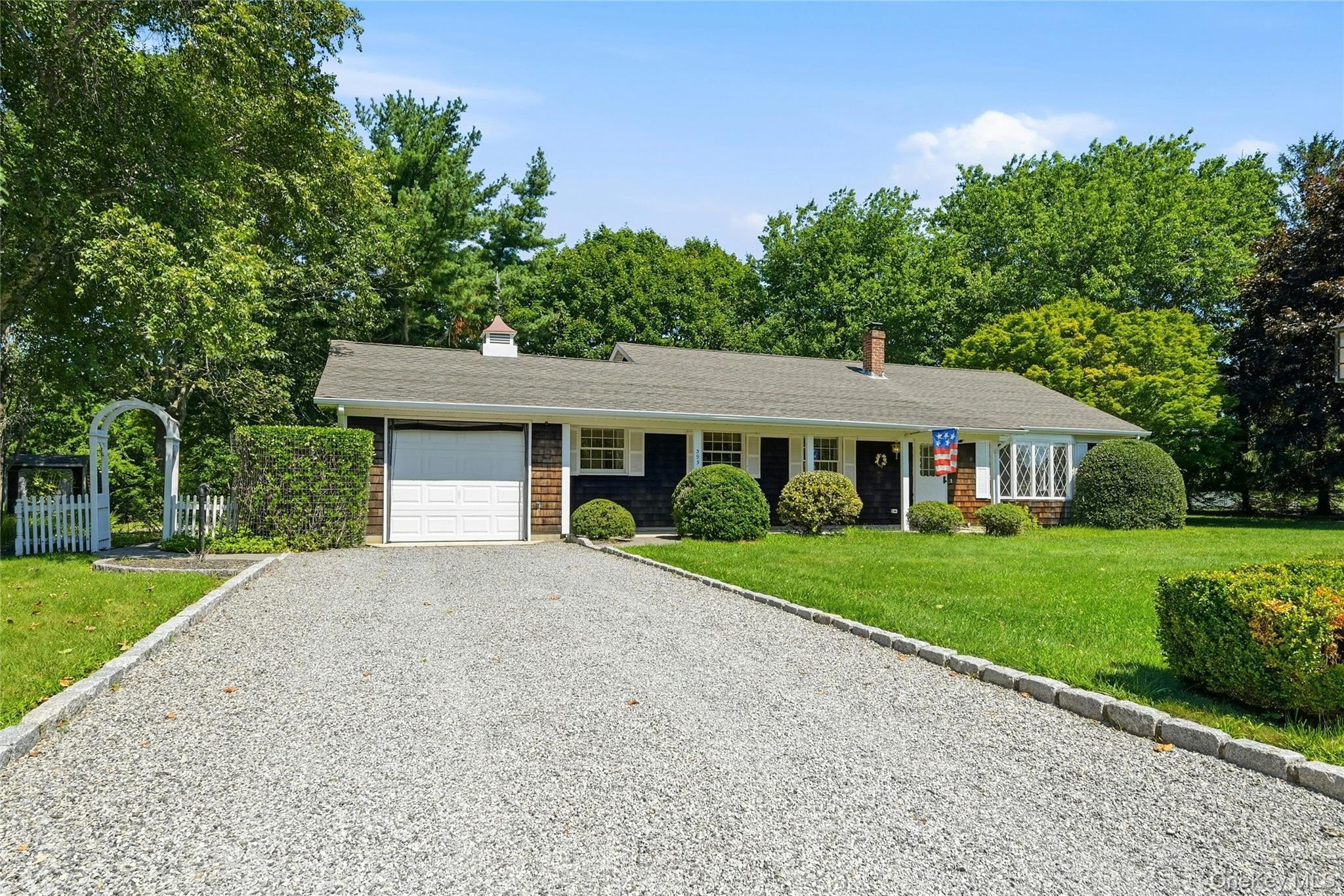 2nd image of 395 Uhl Ln, Southold, NY 11957 | MLS# 1035706